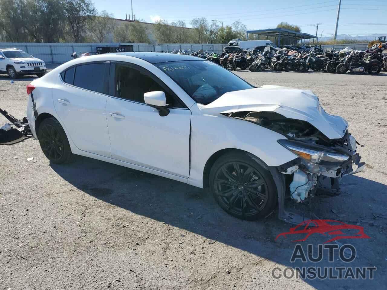 MAZDA 3 2018 - 3MZBN1W3XJM185431