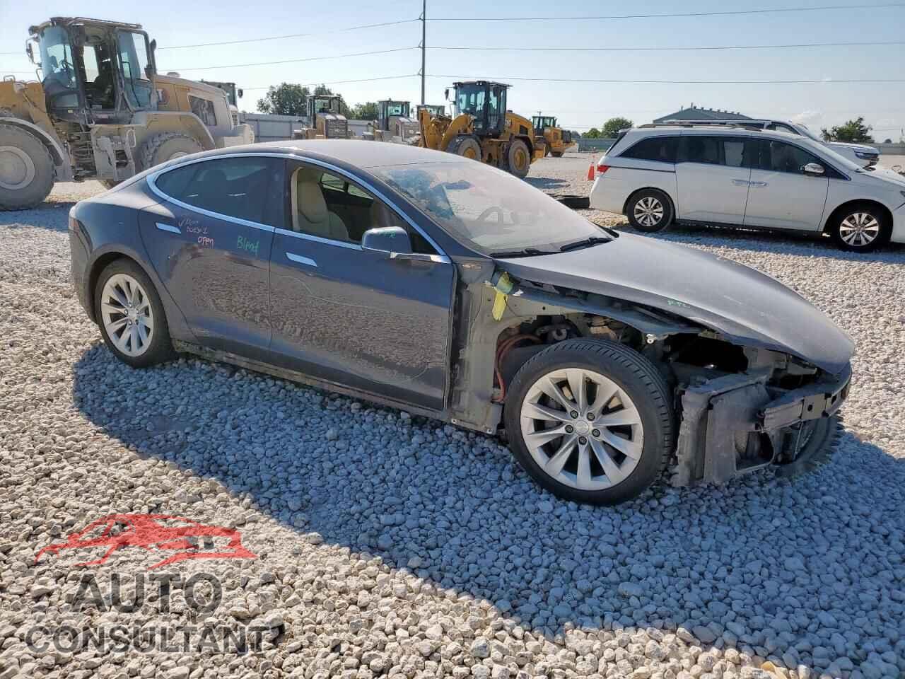 TESLA MODEL S 2017 - 5YJSA1E26HF199736