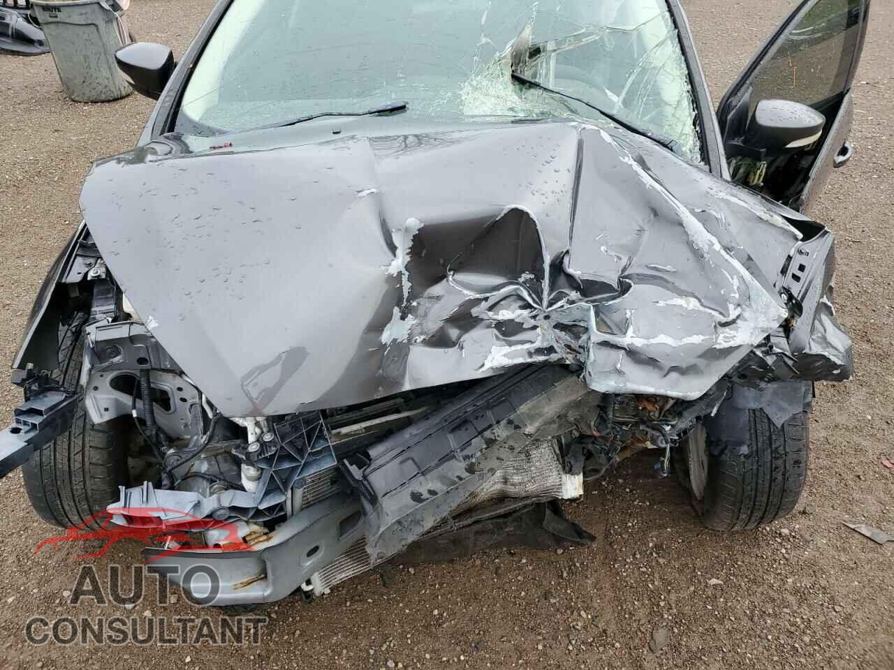 FORD FOCUS 2017 - 1FADP3F21HL228872