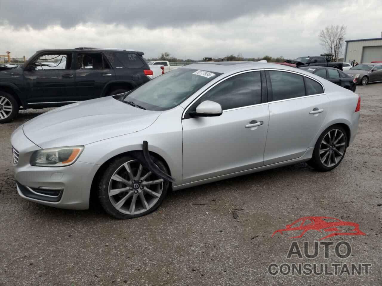 VOLVO S60 2015 - YV149MFMXF2335458