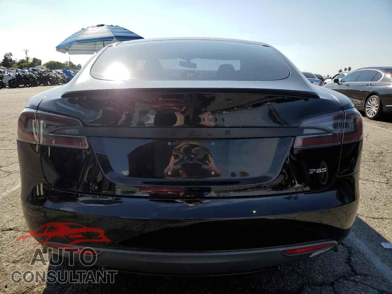 TESLA MODEL S 2013 - 5YJSA1CP2DFP20184