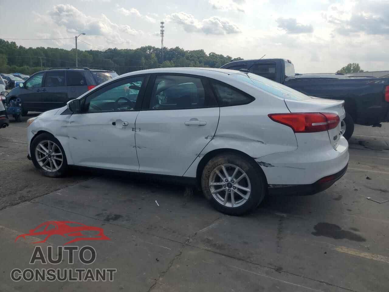 FORD FOCUS 2015 - 1FADP3F27FL335602