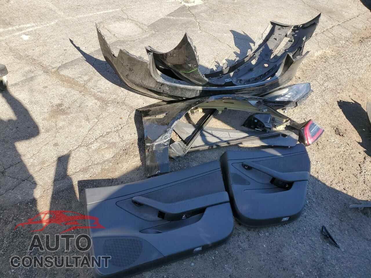 TESLA MODEL 3 2019 - 5YJ3E1EA8KF425332