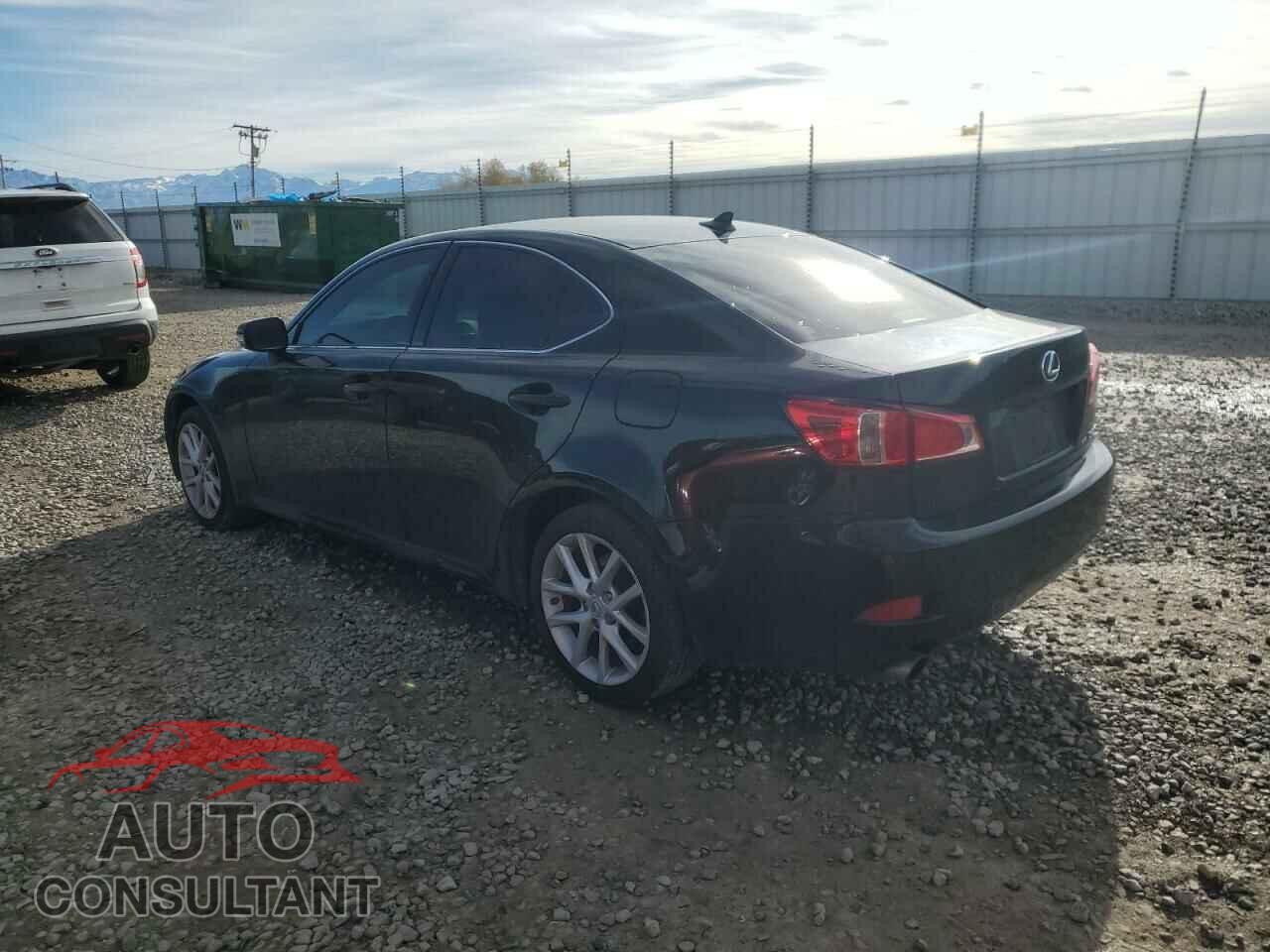LEXUS IS 2011 - JTHCF5C21B5045197