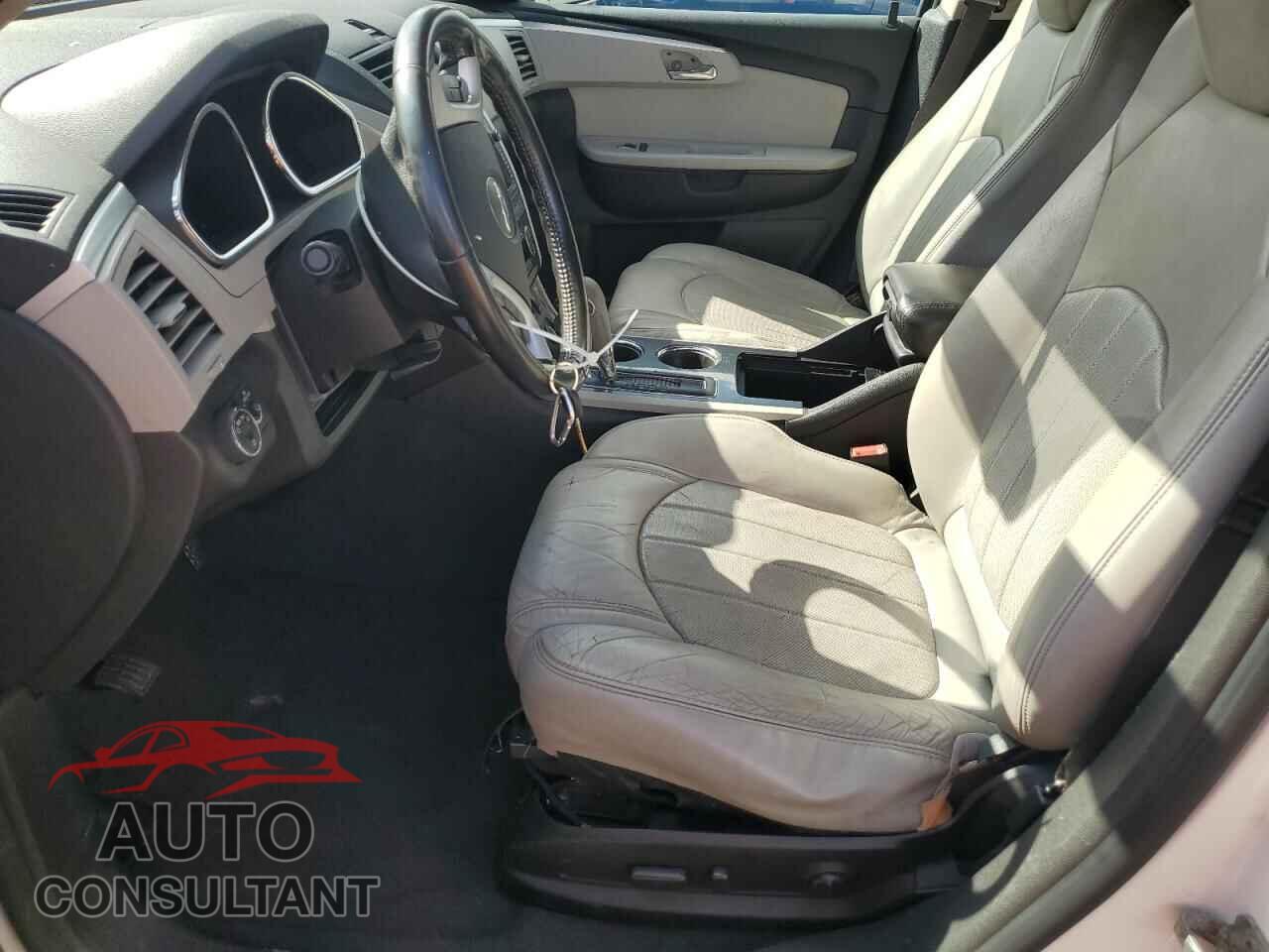 CHEVROLET TRAVERSE 2012 - 1GNKVLED6CJ365036