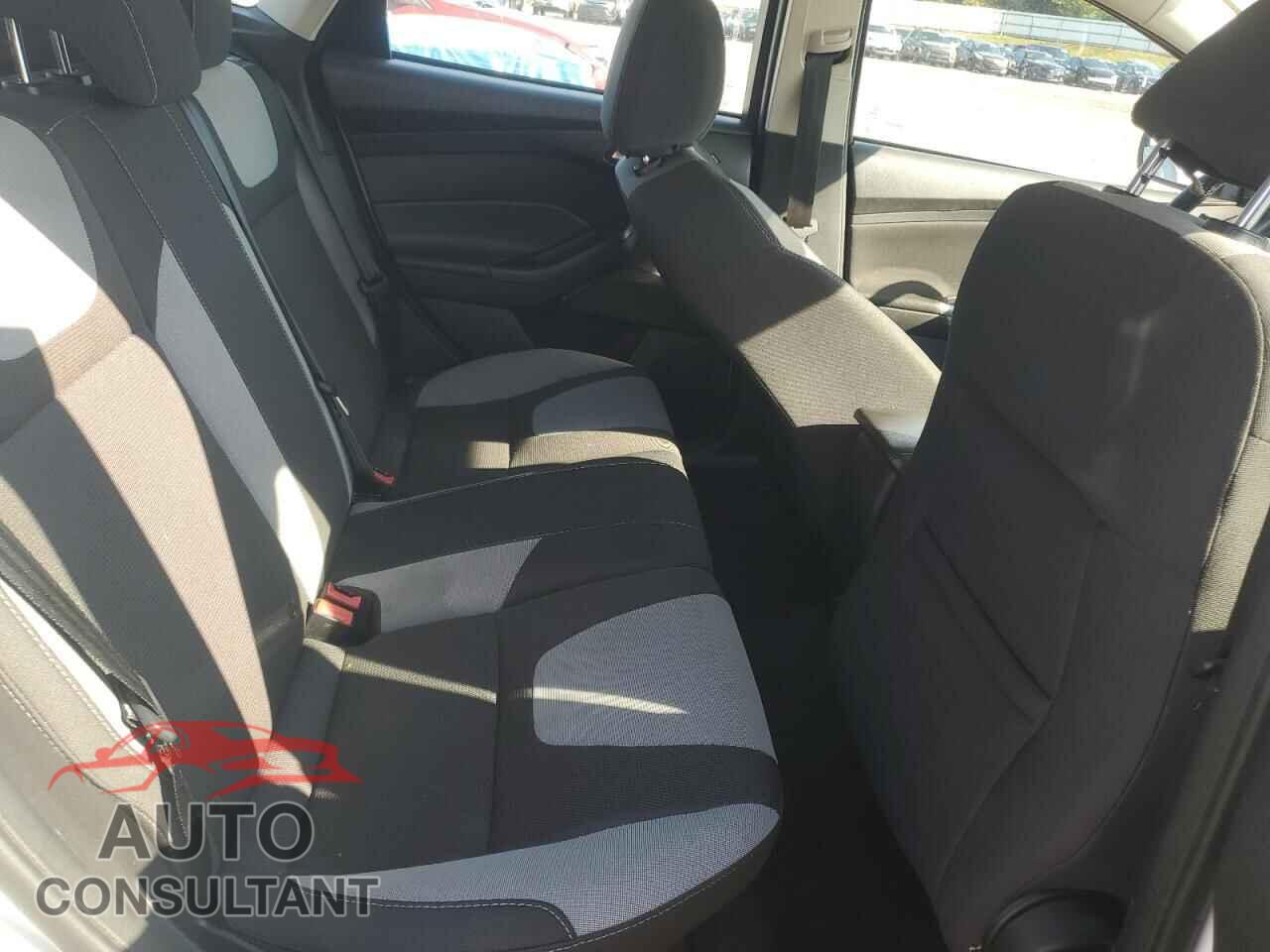 FORD FOCUS 2012 - 1FAHP3K2XCL420744