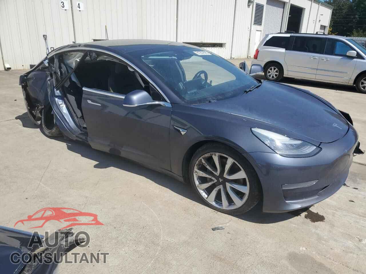 TESLA MODEL 3 2020 - 5YJ3E1EA6LF661186