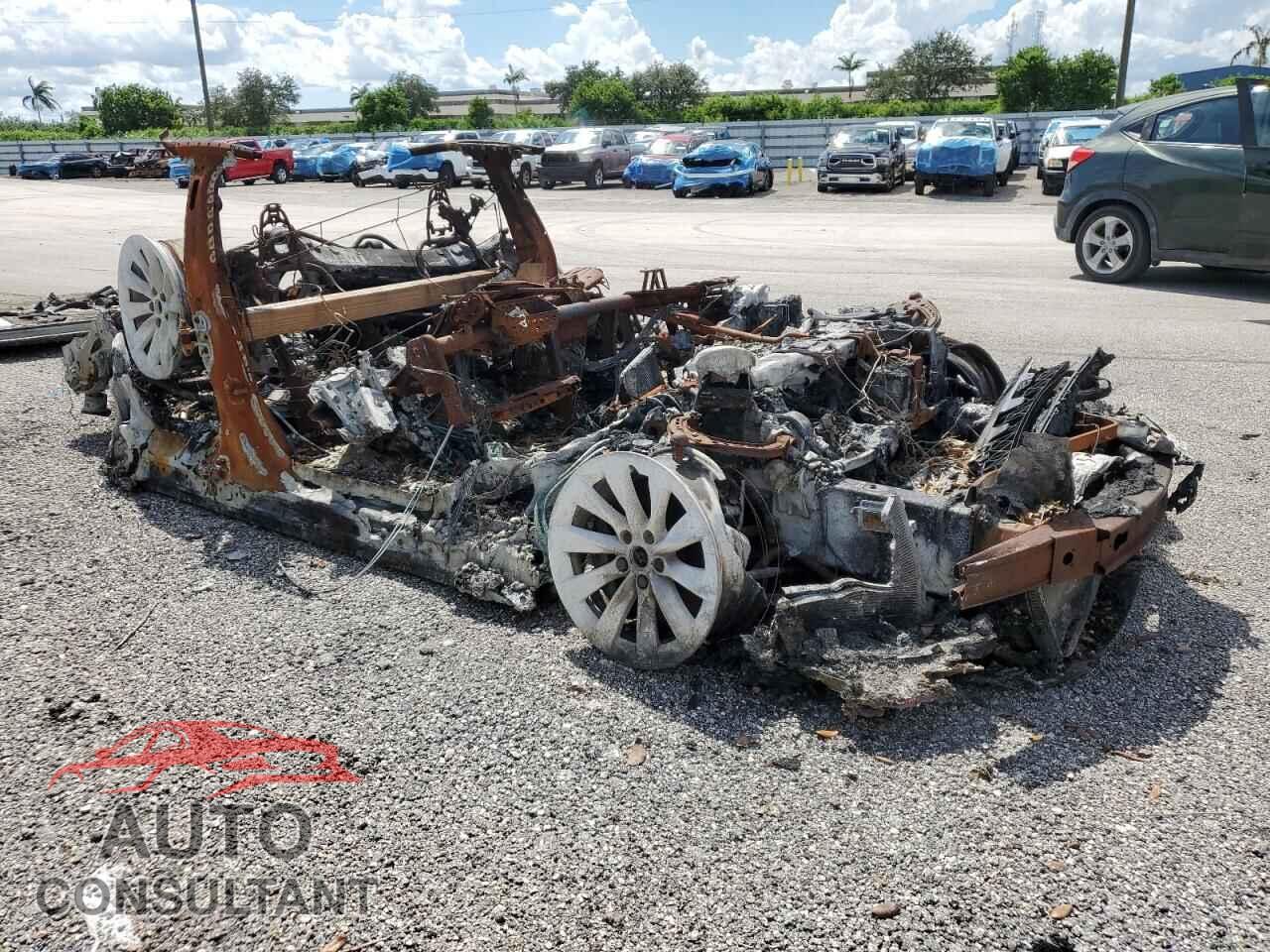 TESLA MODEL S 2018 - 5YJSA1E24JF257736