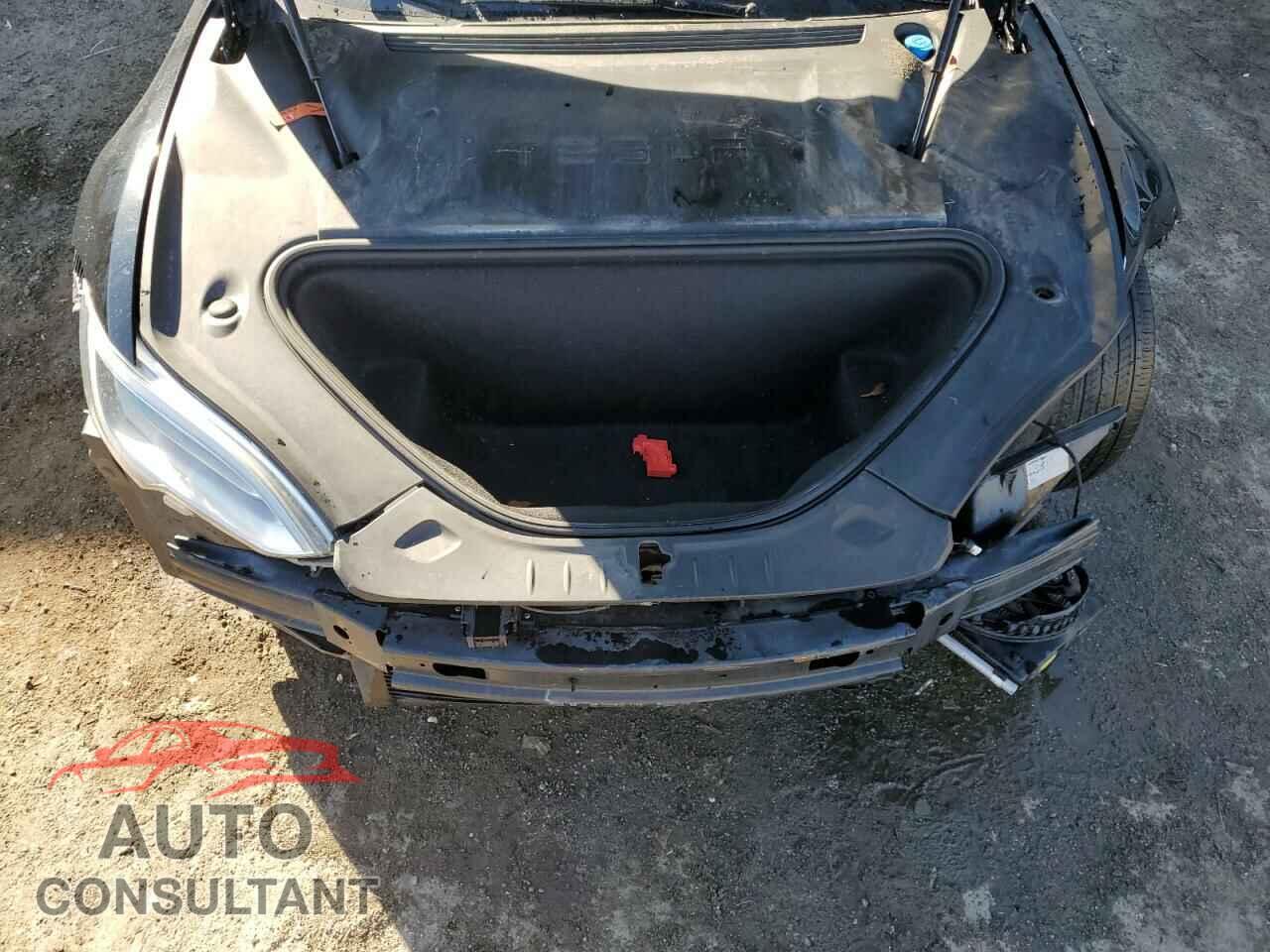 TESLA MODEL S 2019 - 5YJSA1E28KF299828