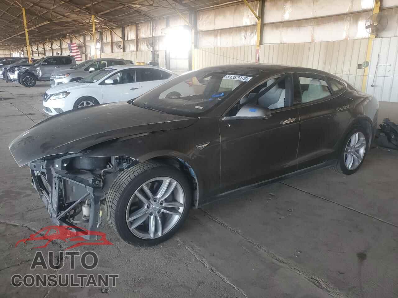 TESLA MODEL S 2015 - 5YJSA1E21FF114167