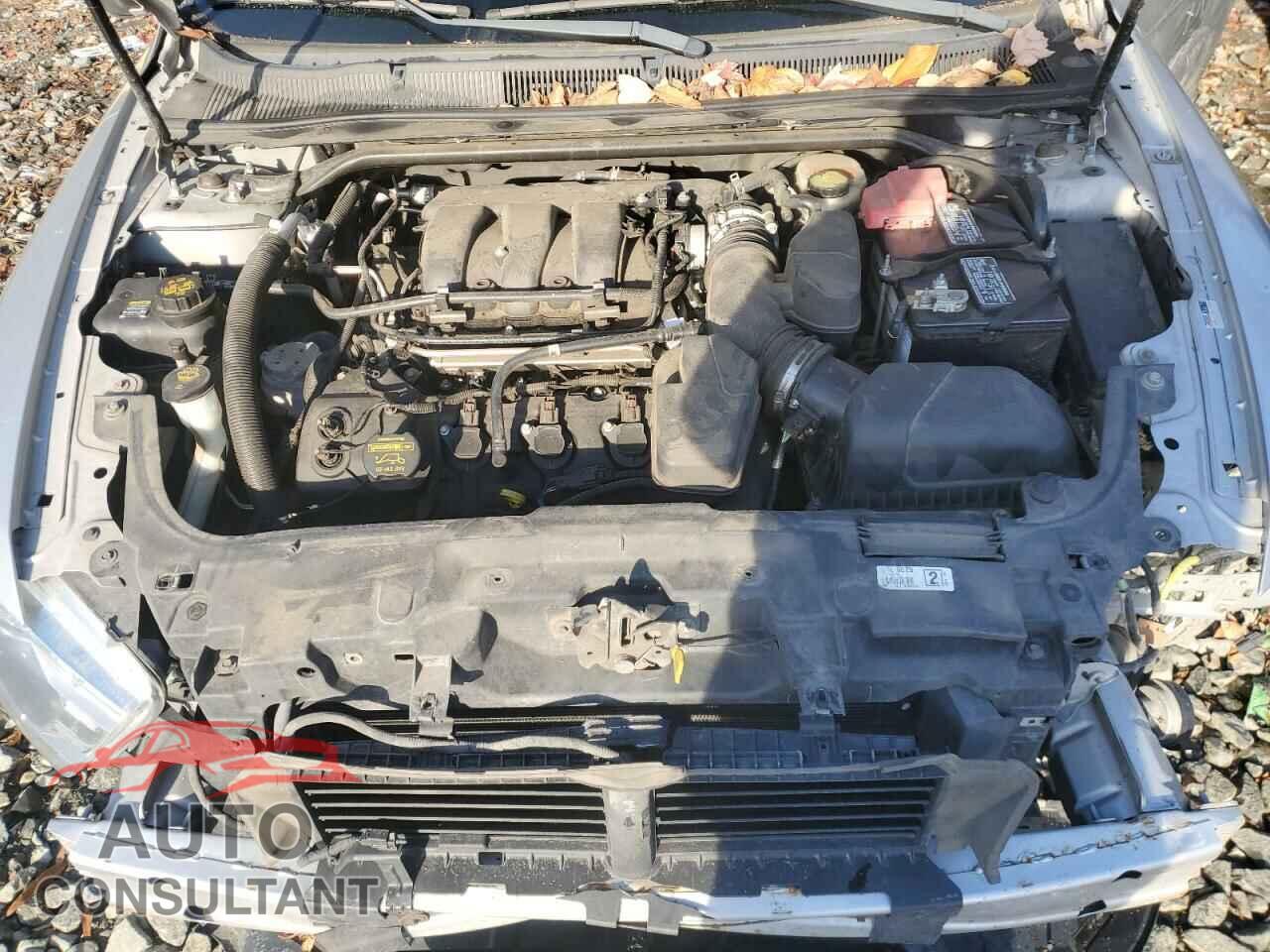 FORD TAURUS 2013 - 1FAHP2F82DG102345