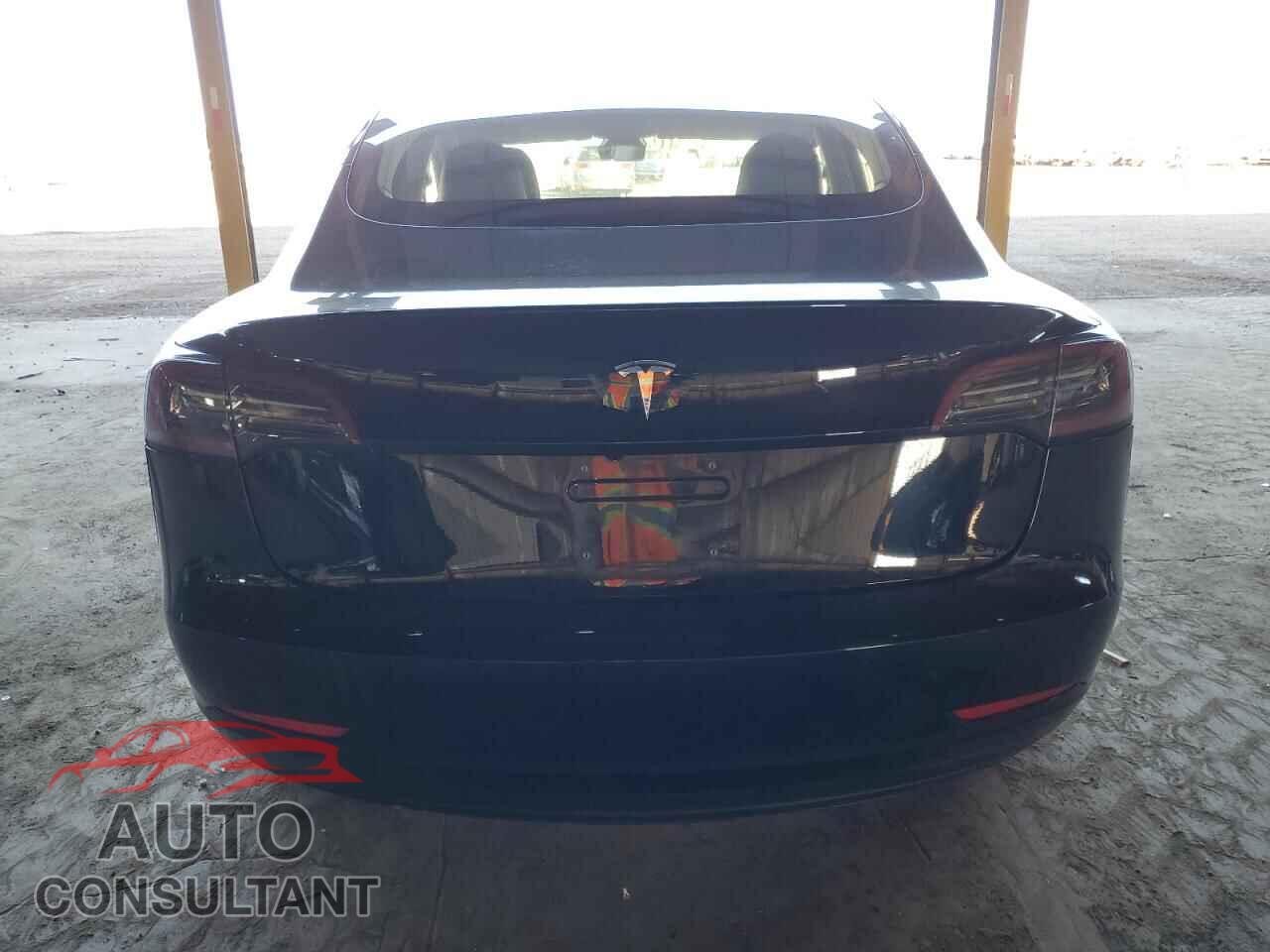 TESLA MODEL 3 2018 - 5YJ3E1EA5JF149321