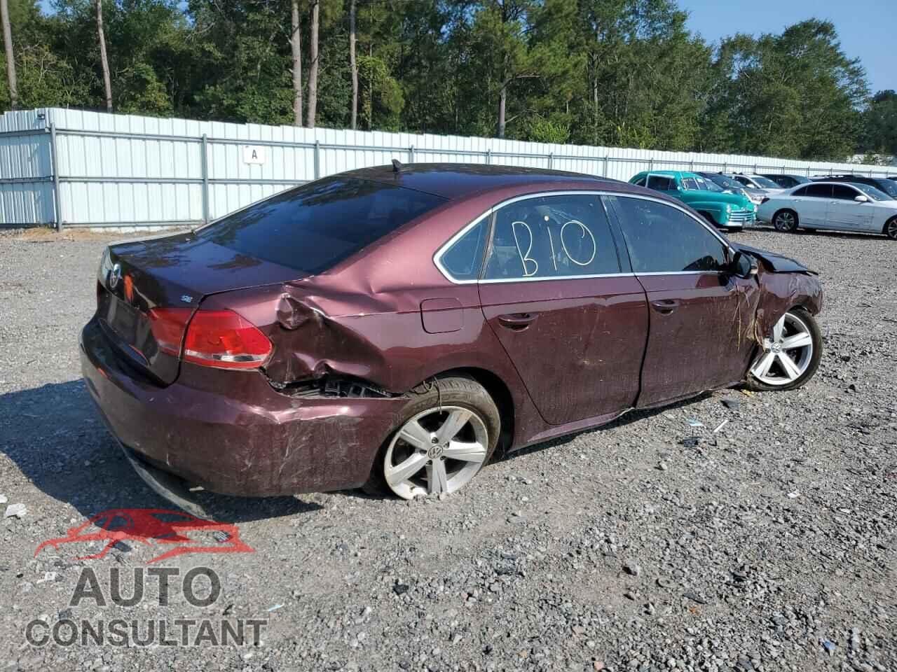 VOLKSWAGEN PASSAT 2013 - 1VWBP7A31DC138671