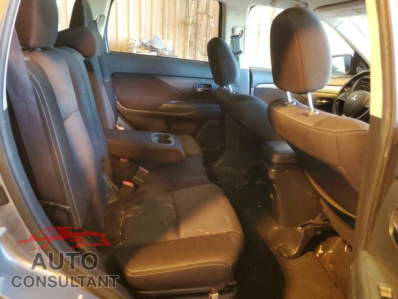 MITSUBISHI OUTLANDER 2017 - JA4AD2A35HZ034207