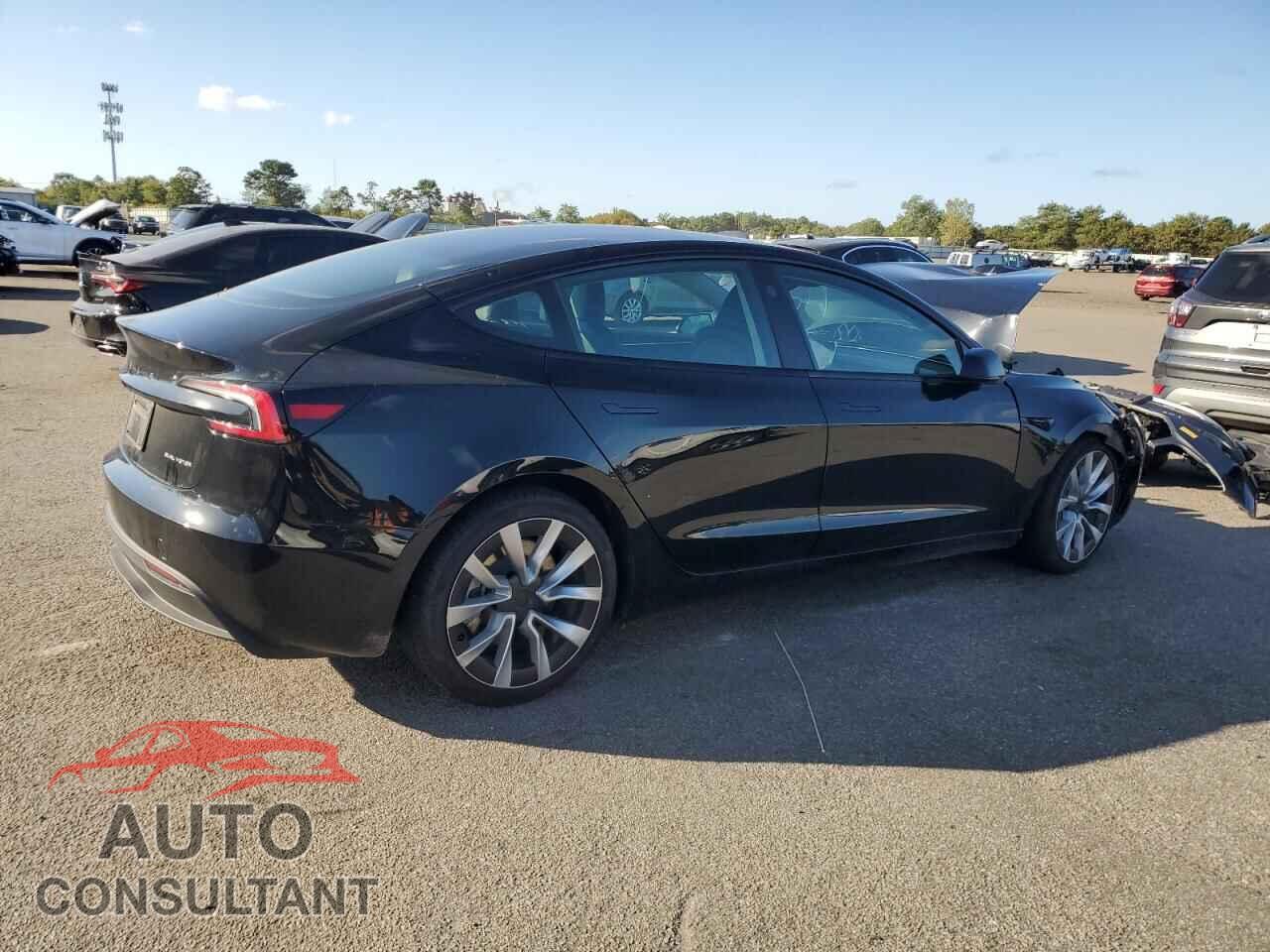 TESLA MODEL 3 2024 - 5YJ3E1EB2RF796845