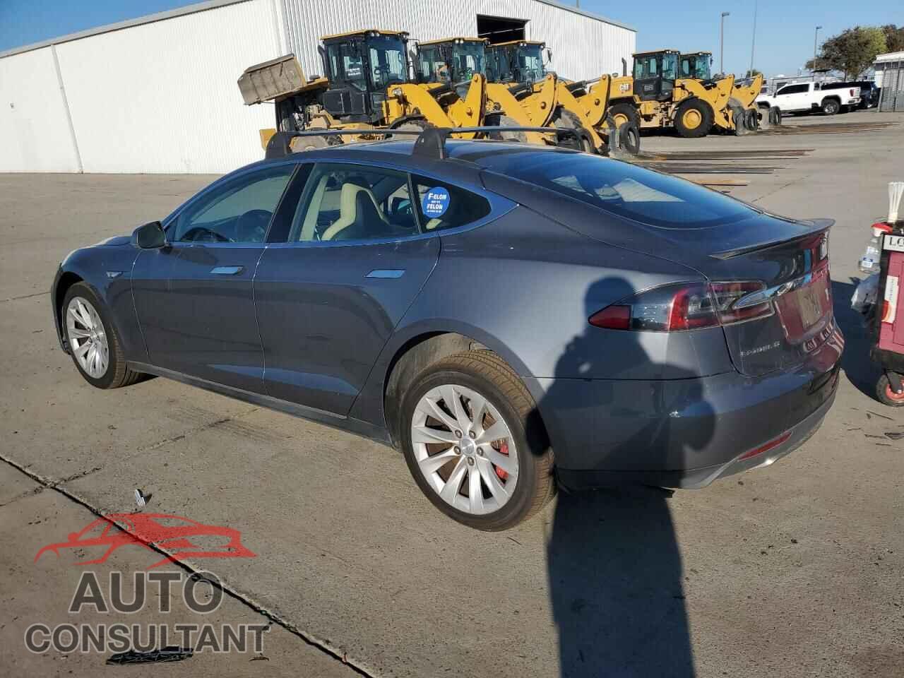 TESLA MODEL S 2014 - 5YJSA1H14EFP39566