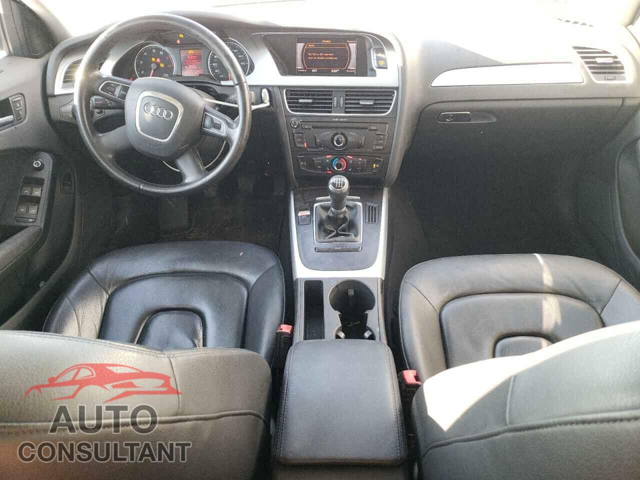 AUDI A4 2011 - WAUDFAFL8BN050607