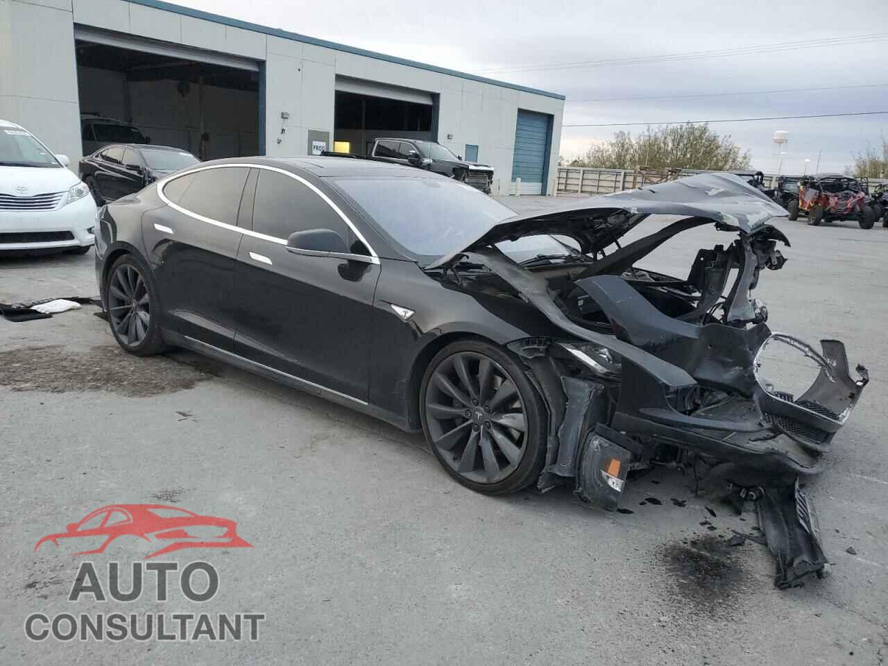 TESLA MODEL S 2013 - 5YJSA1CP9DFP21042