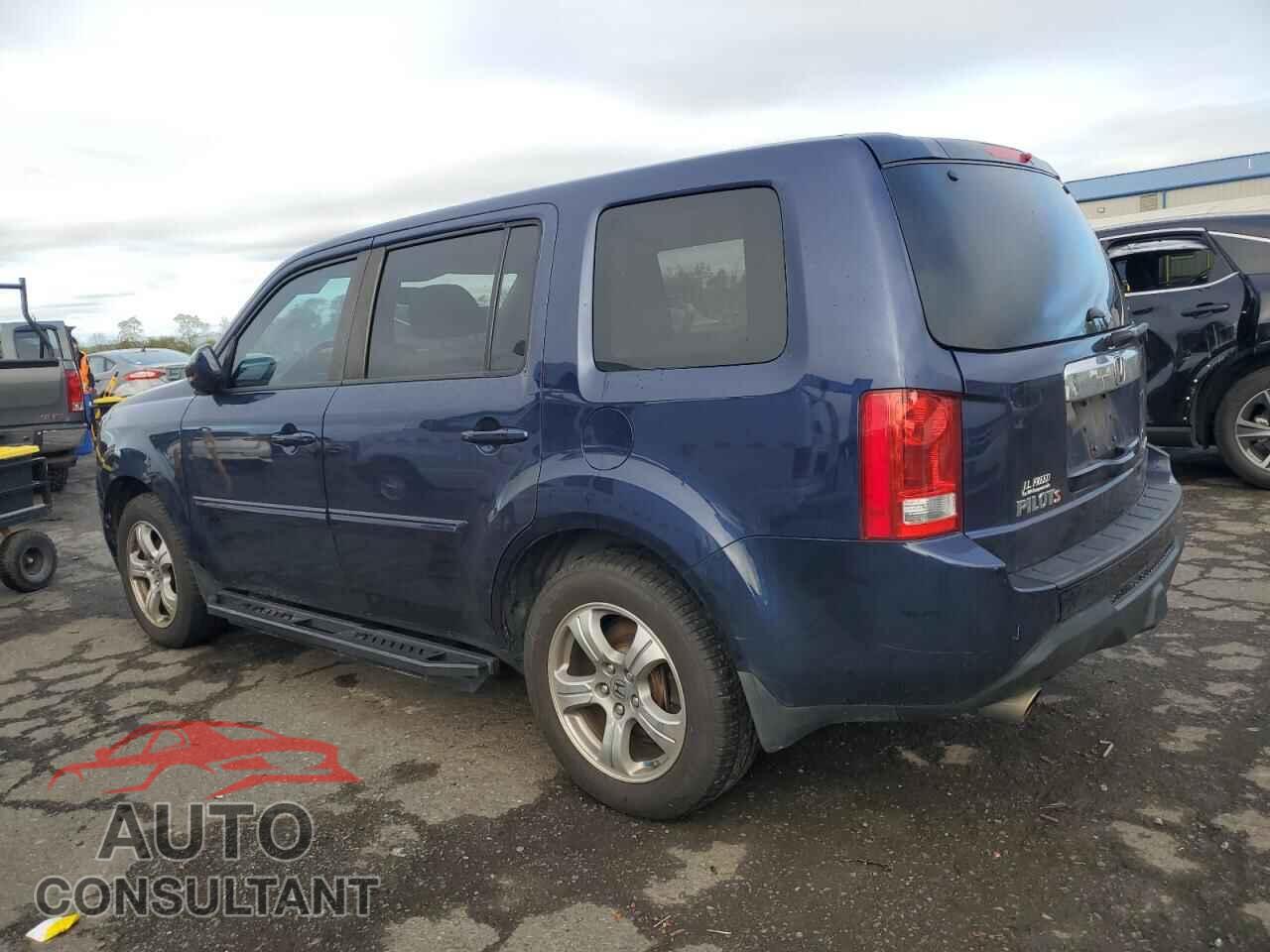 HONDA PILOT 2013 - 5FNYF4H53DB005807