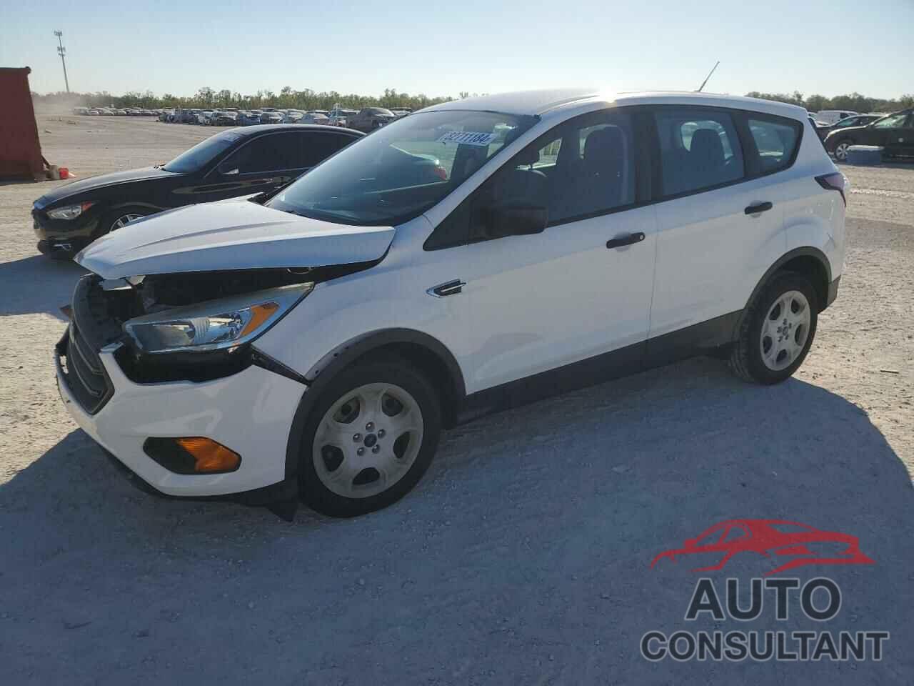 FORD ESCAPE 2017 - 1FMCU0F70HUD14611