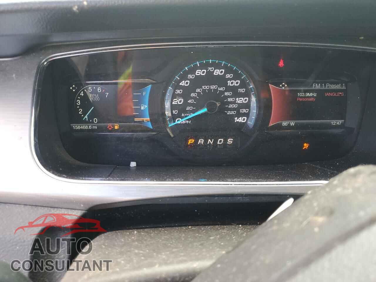 FORD TAURUS 2015 - 1FAHP2E85FG189596