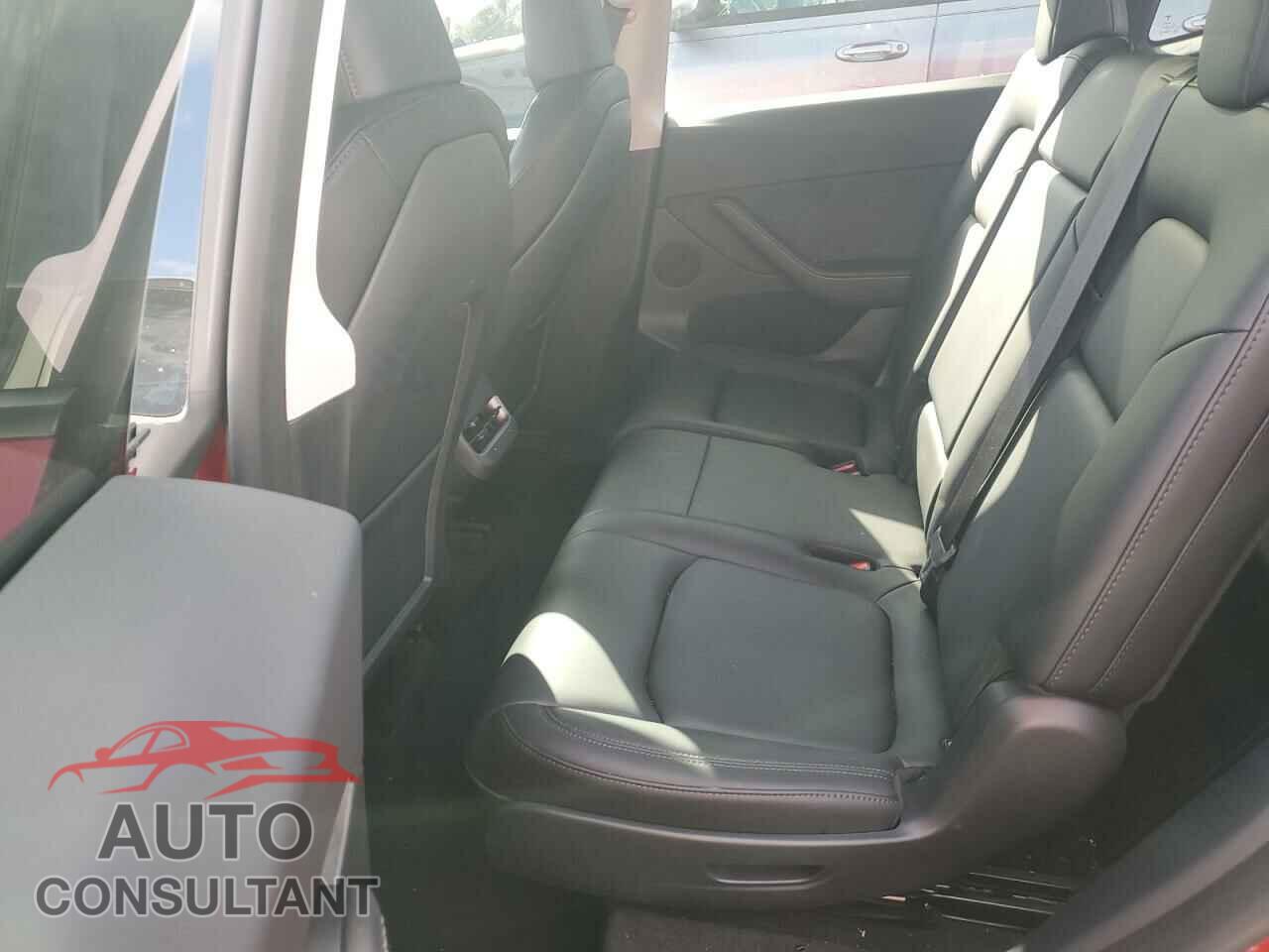 TESLA MODEL Y 2023 - 7SAYGAEE5PF757631