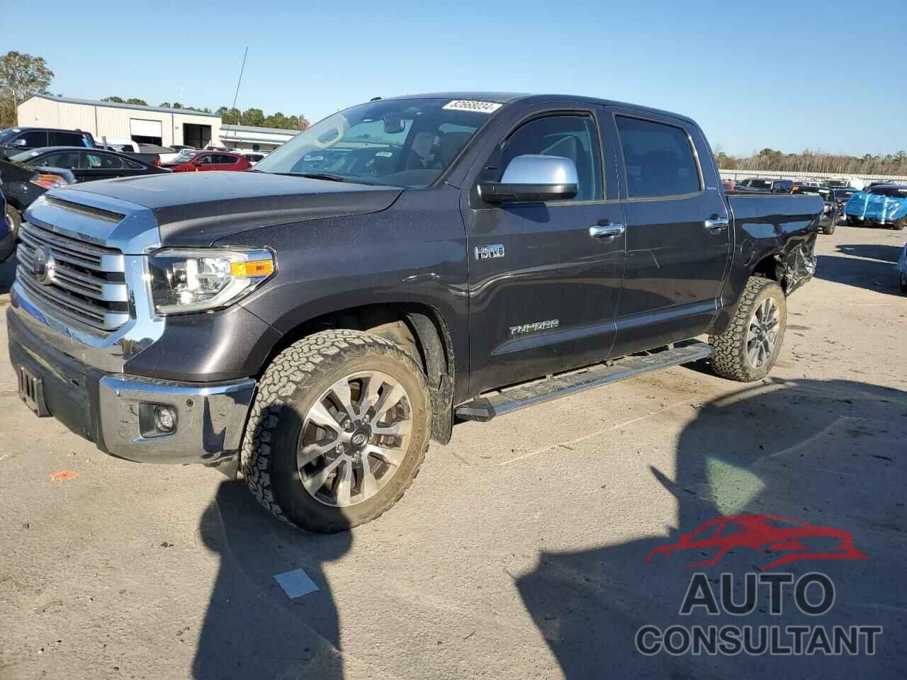 TOYOTA TUNDRA 2018 - 5TFHW5F11JX728823