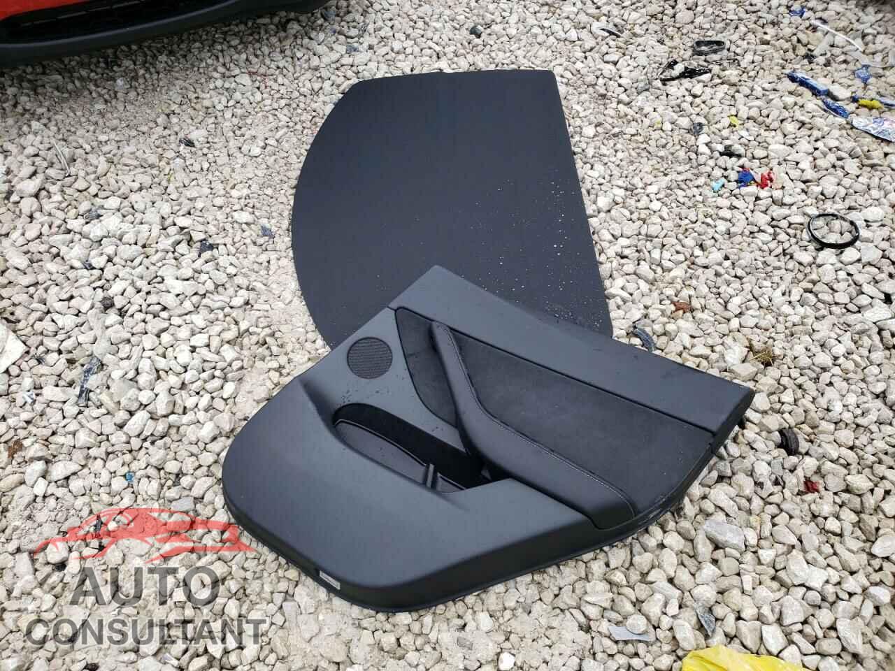 TESLA MODEL Y 2023 - 7SAYGDEE5PF778304