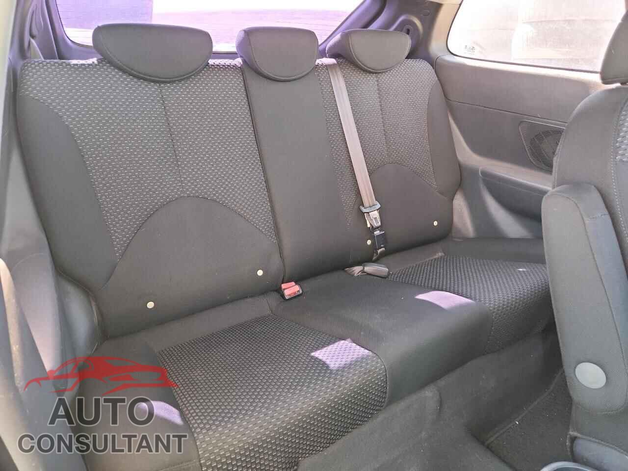 HYUNDAI ACCENT 2009 - KMHCM36C19U106818