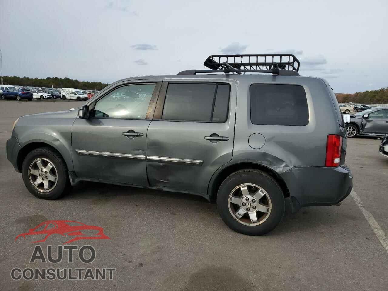 HONDA PILOT 2009 - 5FNYF48979B013600