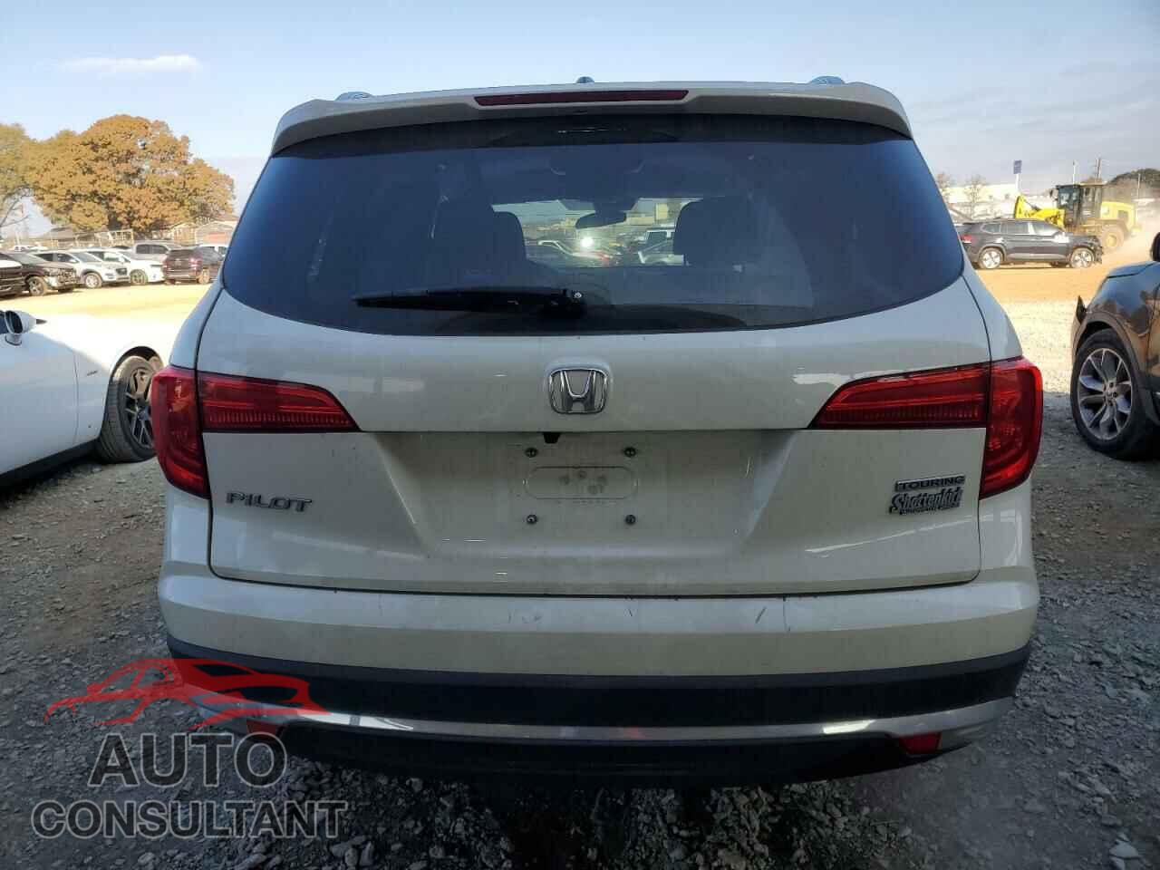 HONDA PILOT 2017 - 5FNYF5H98HB018552