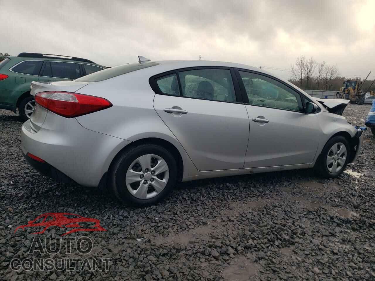 KIA FORTE 2015 - KNAFK4A60F5298847
