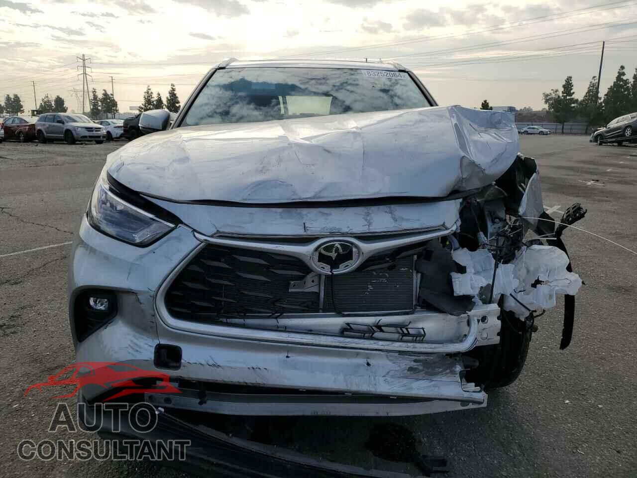 TOYOTA HIGHLANDER 2023 - 5TDKDRAH5PS044332