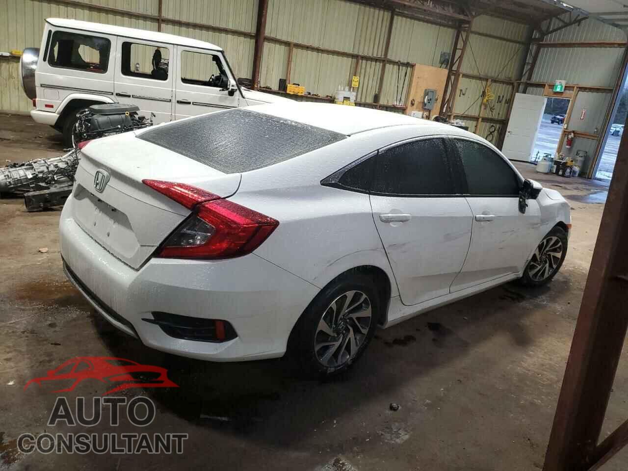 HONDA CIVIC 2019 - 2HGFC2F77KH038570