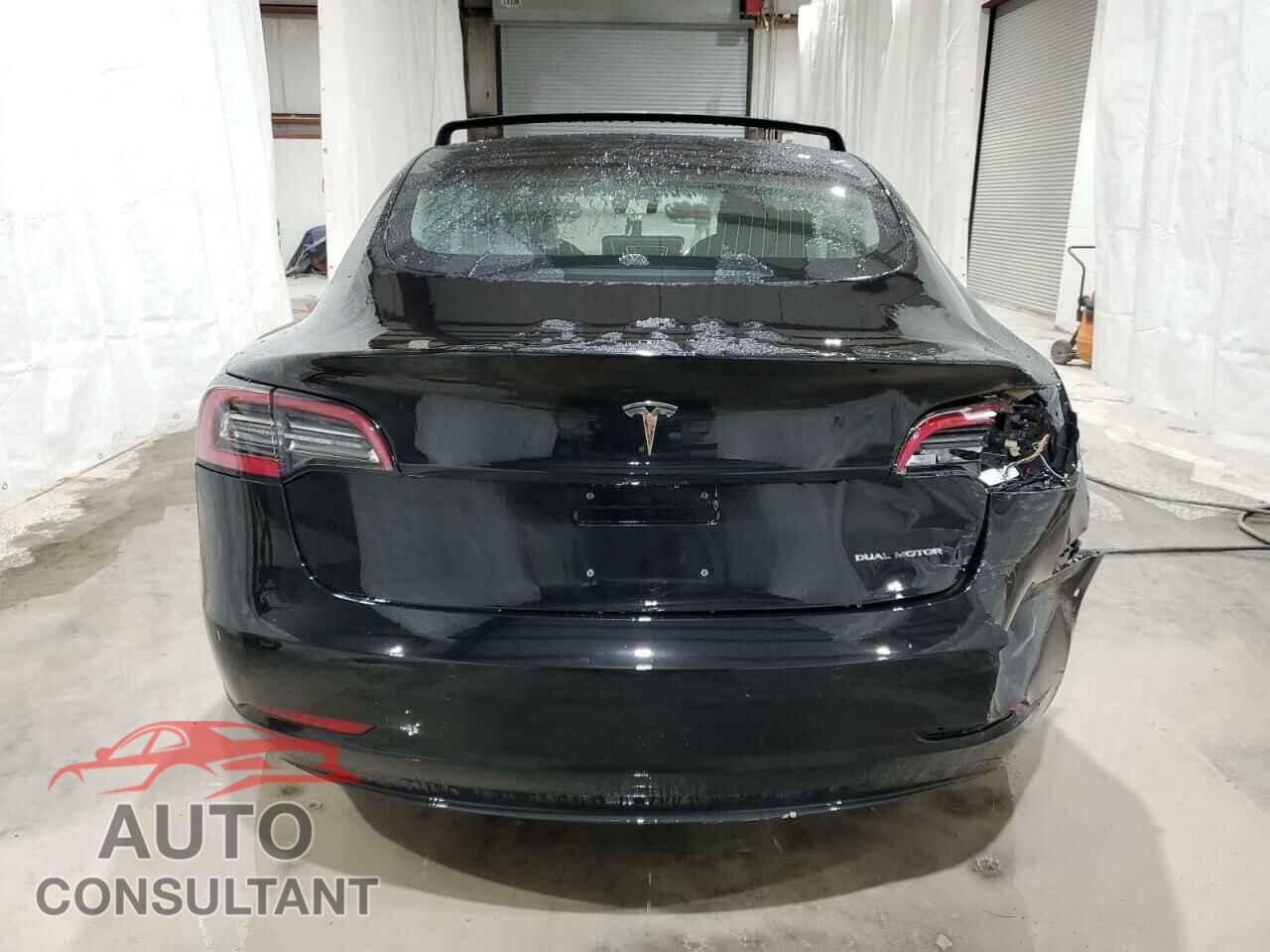 TESLA MODEL 3 2018 - 5YJ3E1EB8JF131890