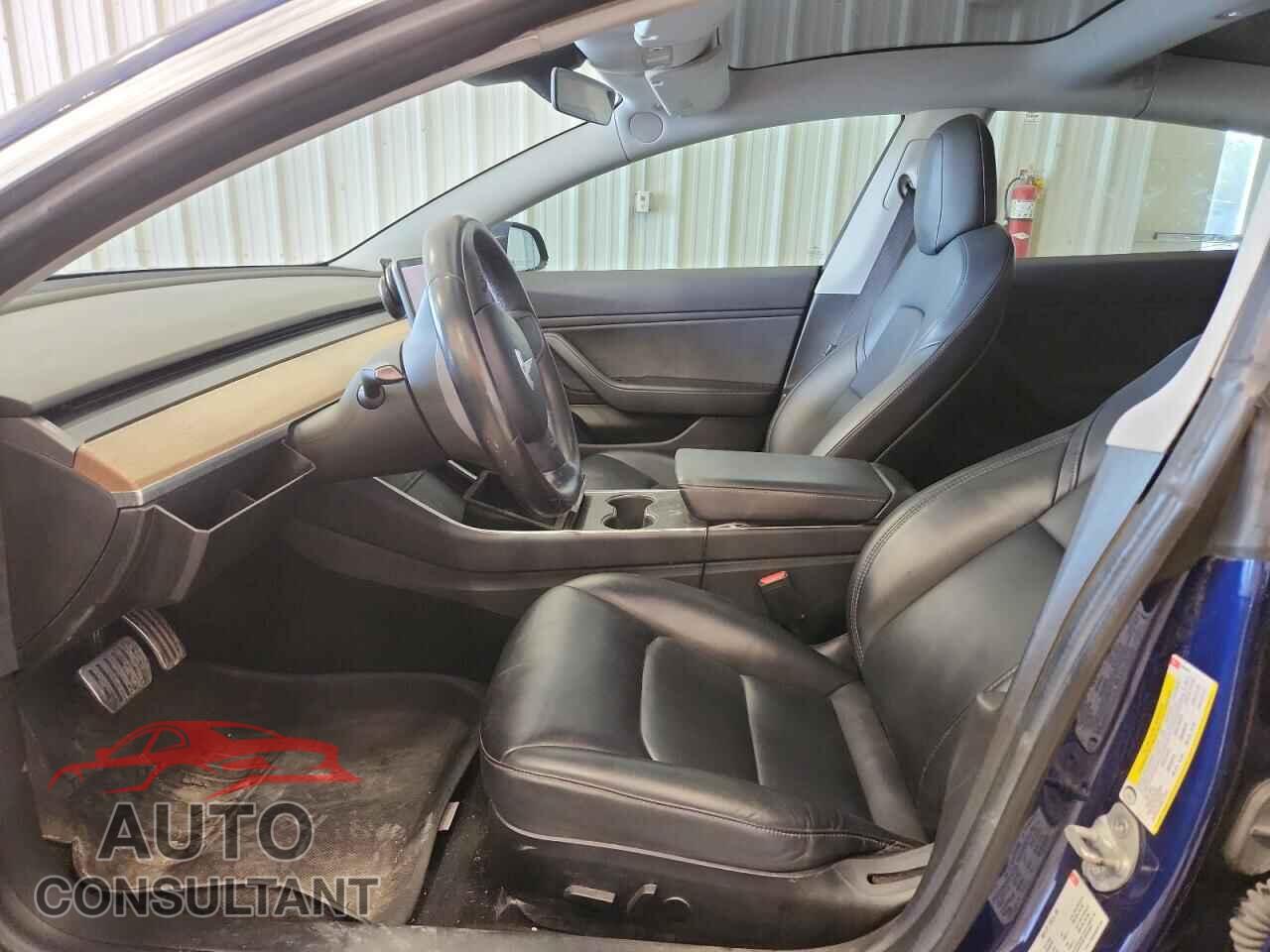 TESLA MODEL 3 2018 - 5YJ3E1EB7JF065025