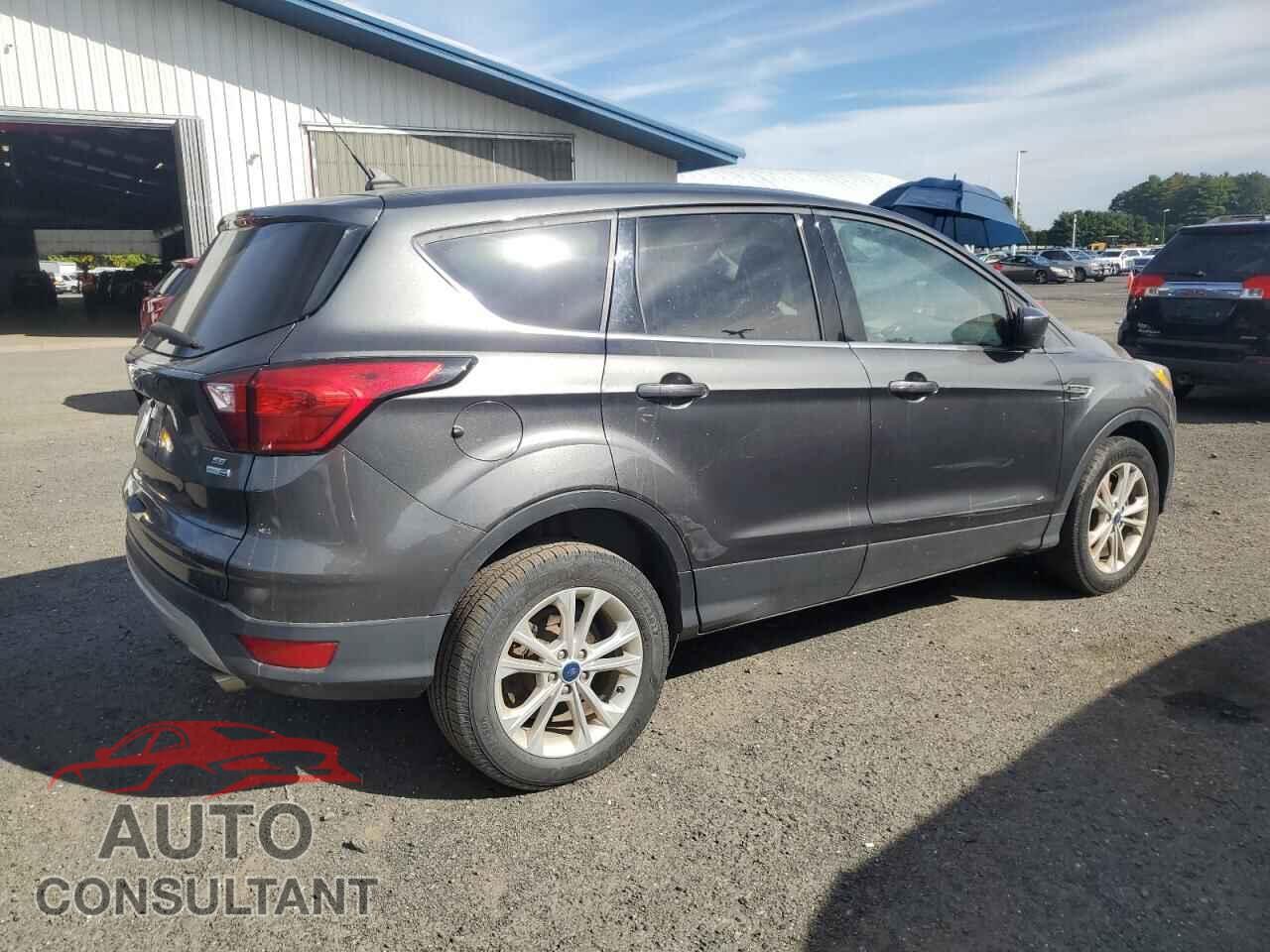 FORD ESCAPE 2019 - 1FMCU9GD6KUC18580
