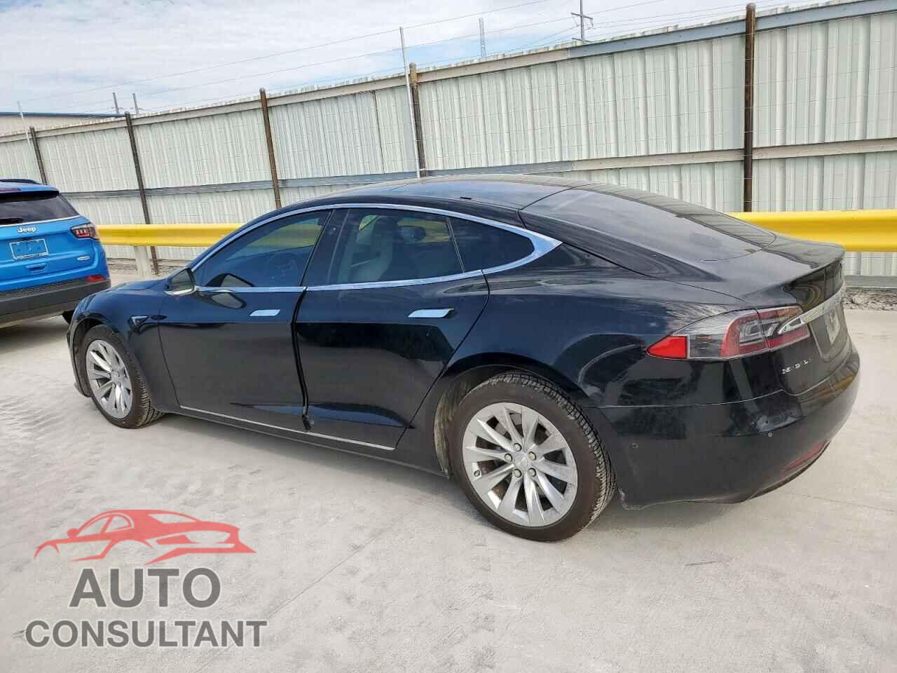 TESLA MODEL S 2017 - 5YJSA1E27HF227883