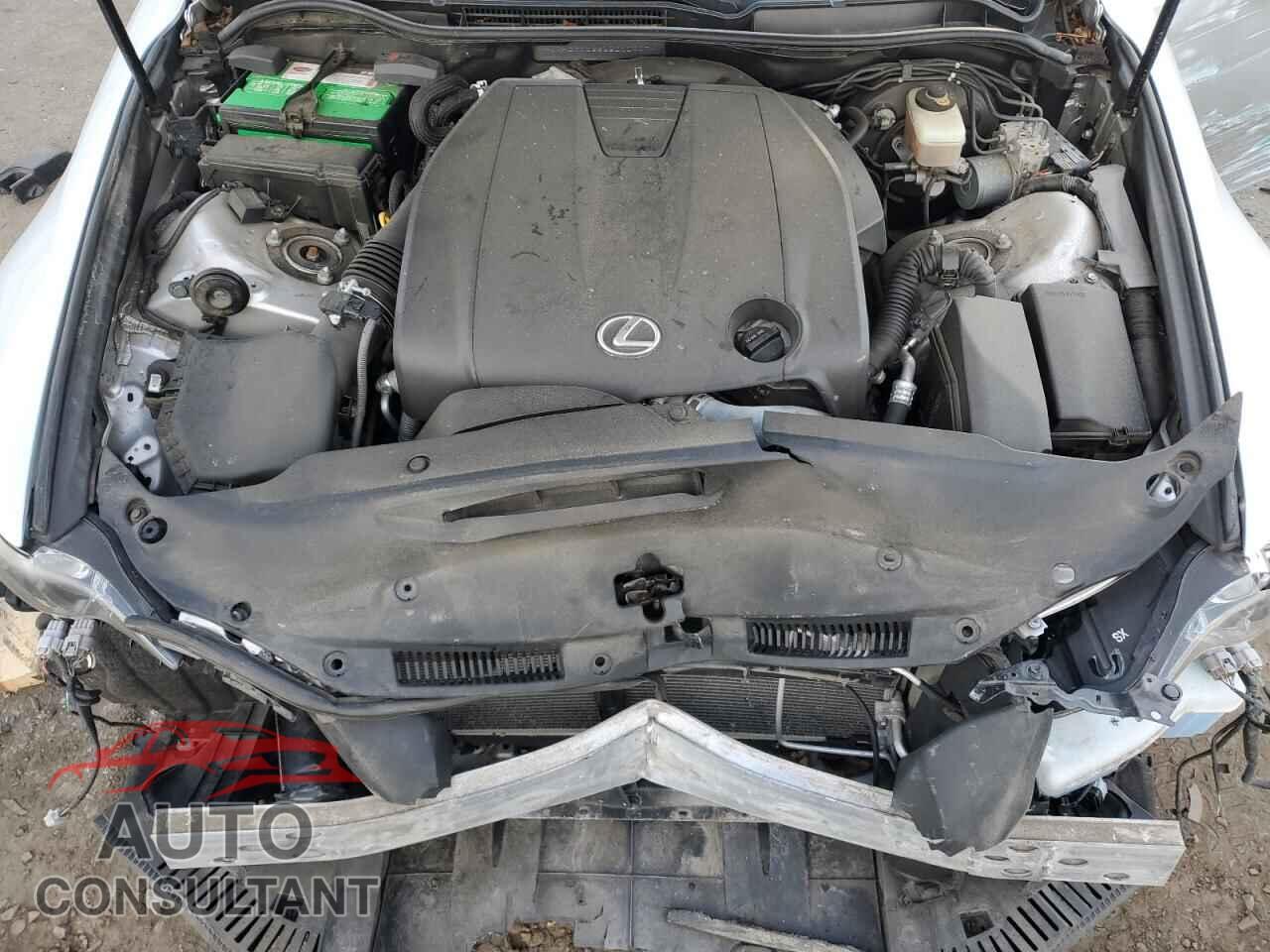 LEXUS IS 2014 - JTHCF1D25E5010447