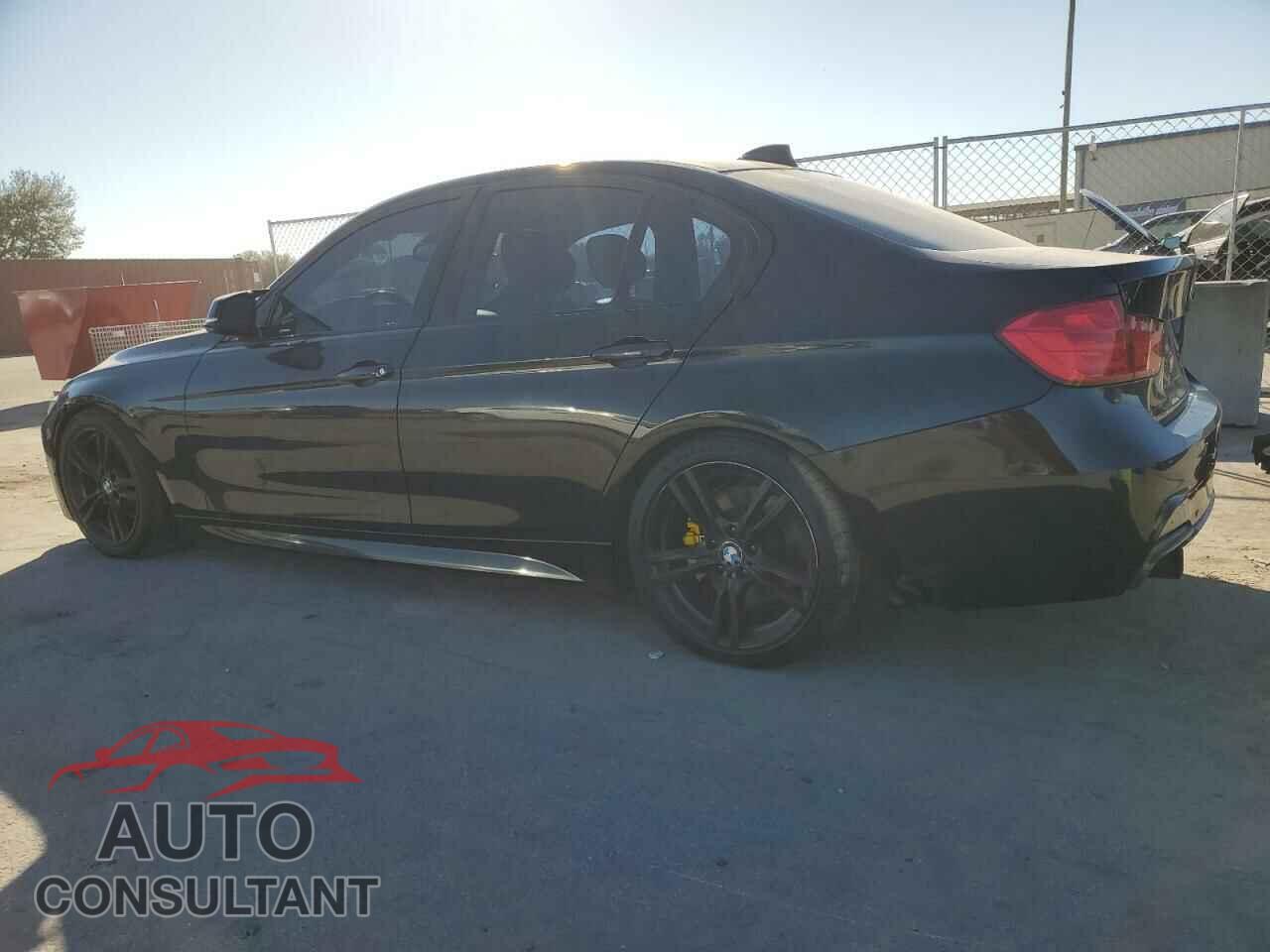 BMW 3 SERIES 2013 - WBA3A9G52DNR97251