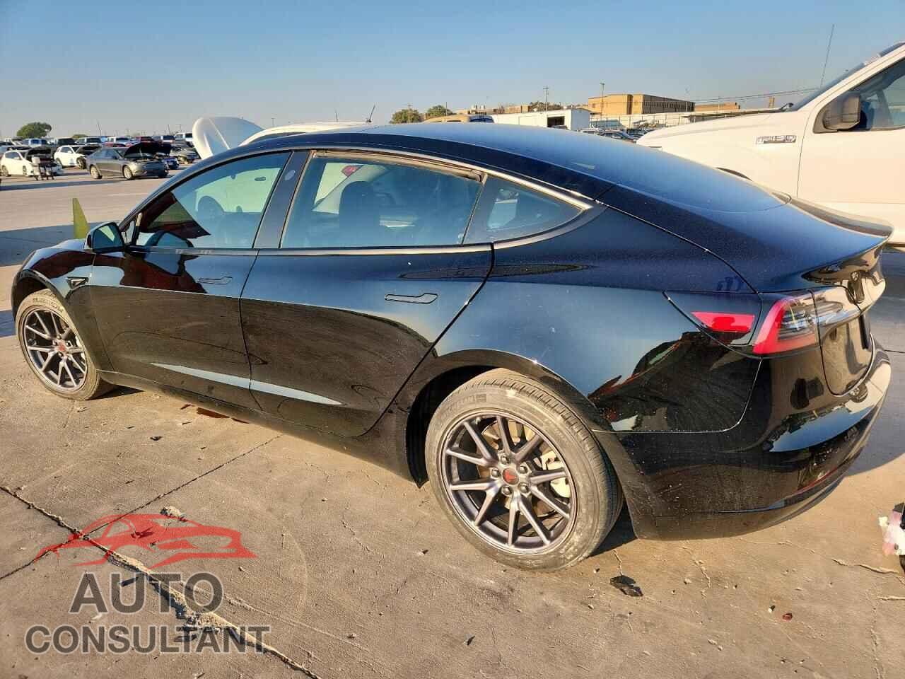 TESLA MODEL 3 2023 - 5YJ3E1EA7PF469247