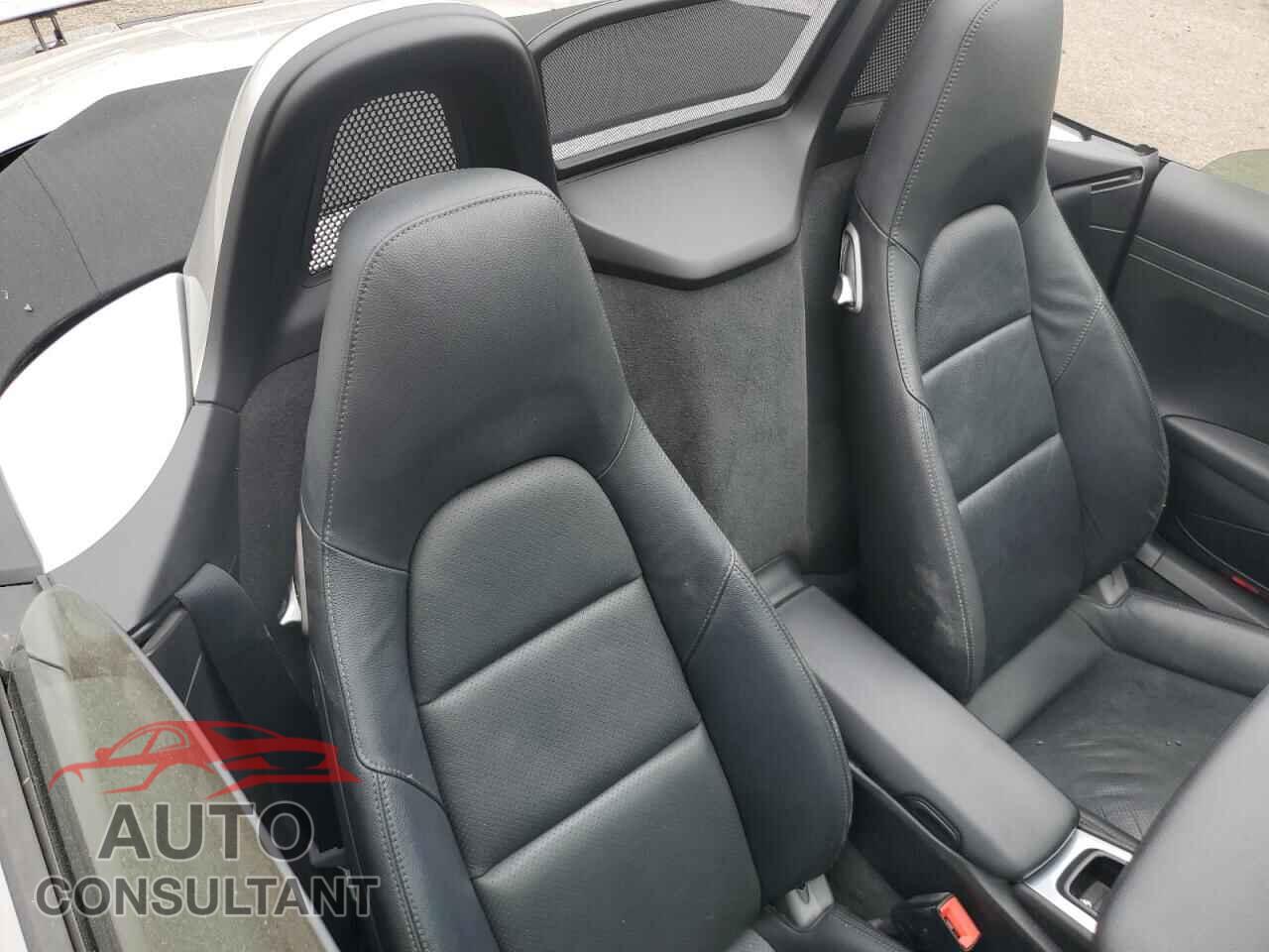 PORSCHE BOXSTER 2013 - WP0CA2A86DS113911