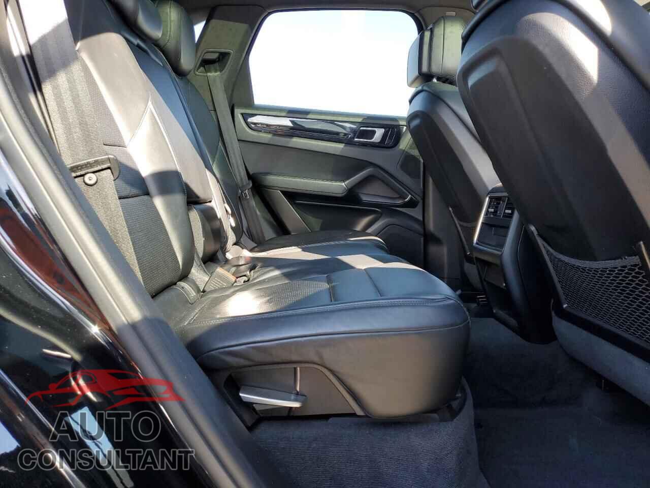 PORSCHE CAYENNE 2019 - WP1AA2AY3KDA03339
