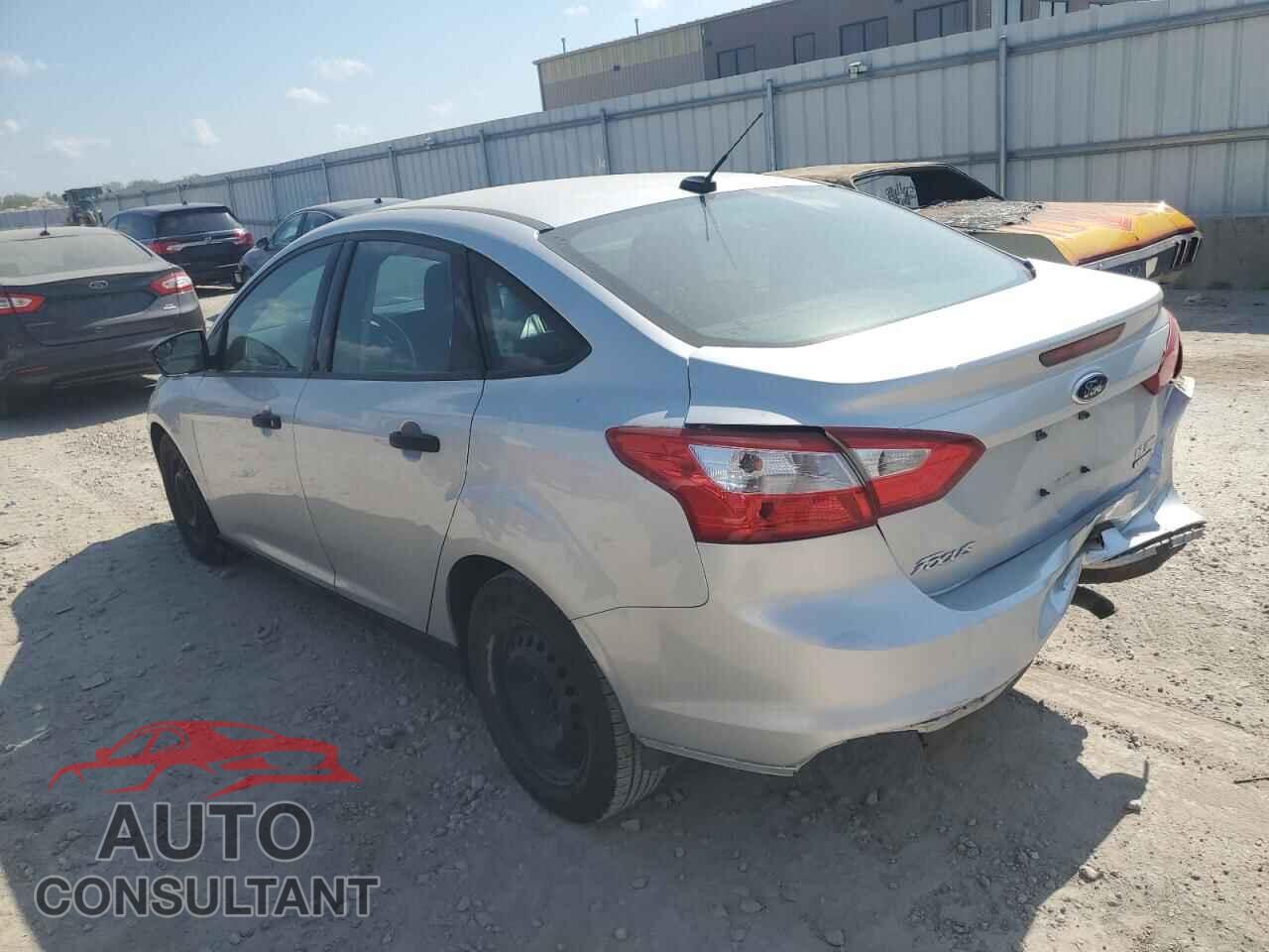 FORD FOCUS 2013 - 1FADP3E26DL144624