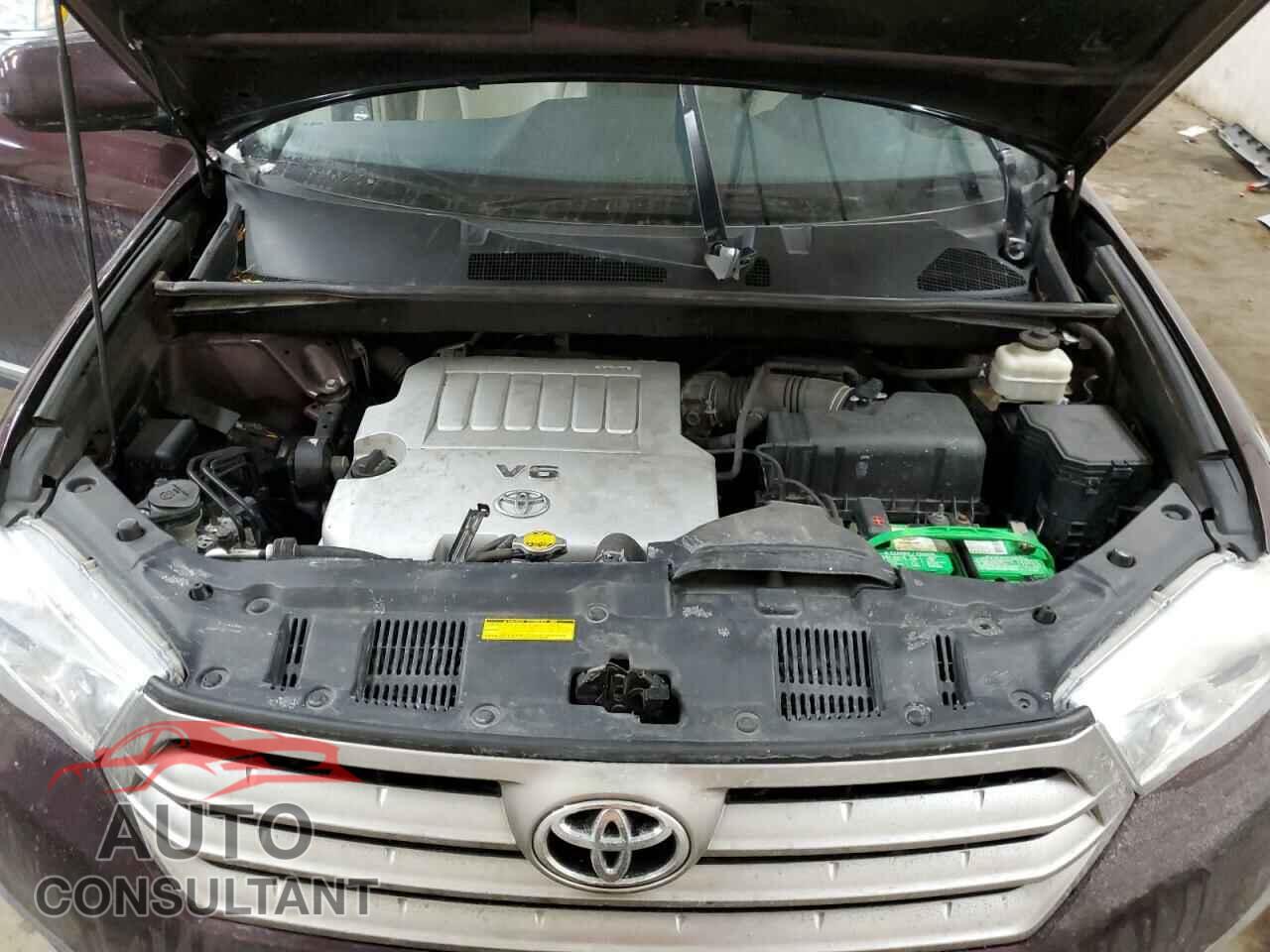TOYOTA HIGHLANDER 2013 - 5TDBK3EH1DS258632