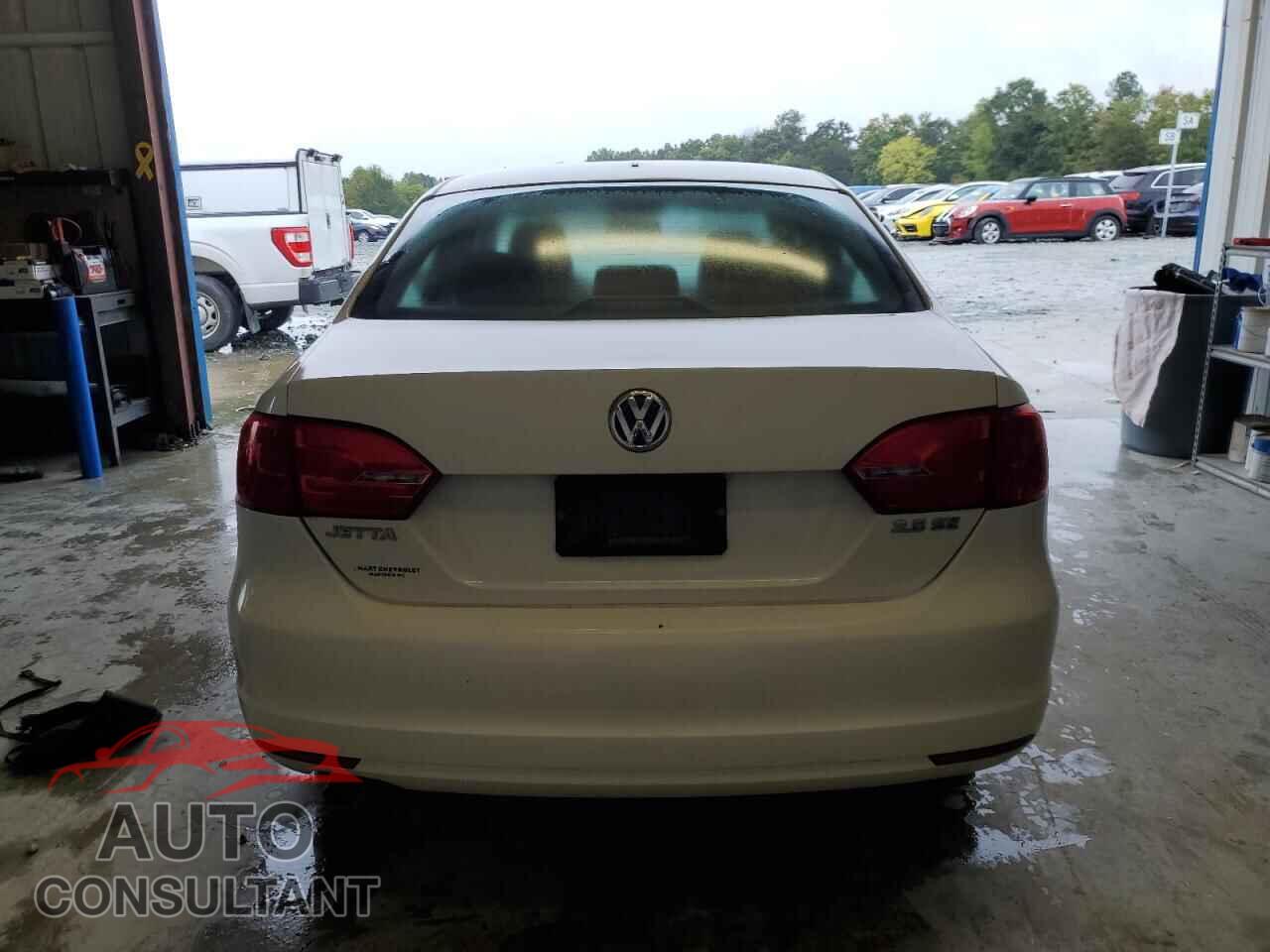 VOLKSWAGEN JETTA 2012 - 3VWDP7AJ4CM117480