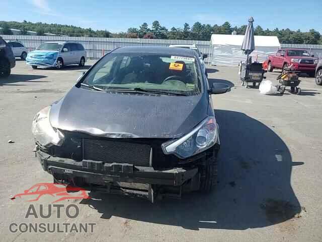 KIA FORTE 2016 - KNAFX4A66G5564861