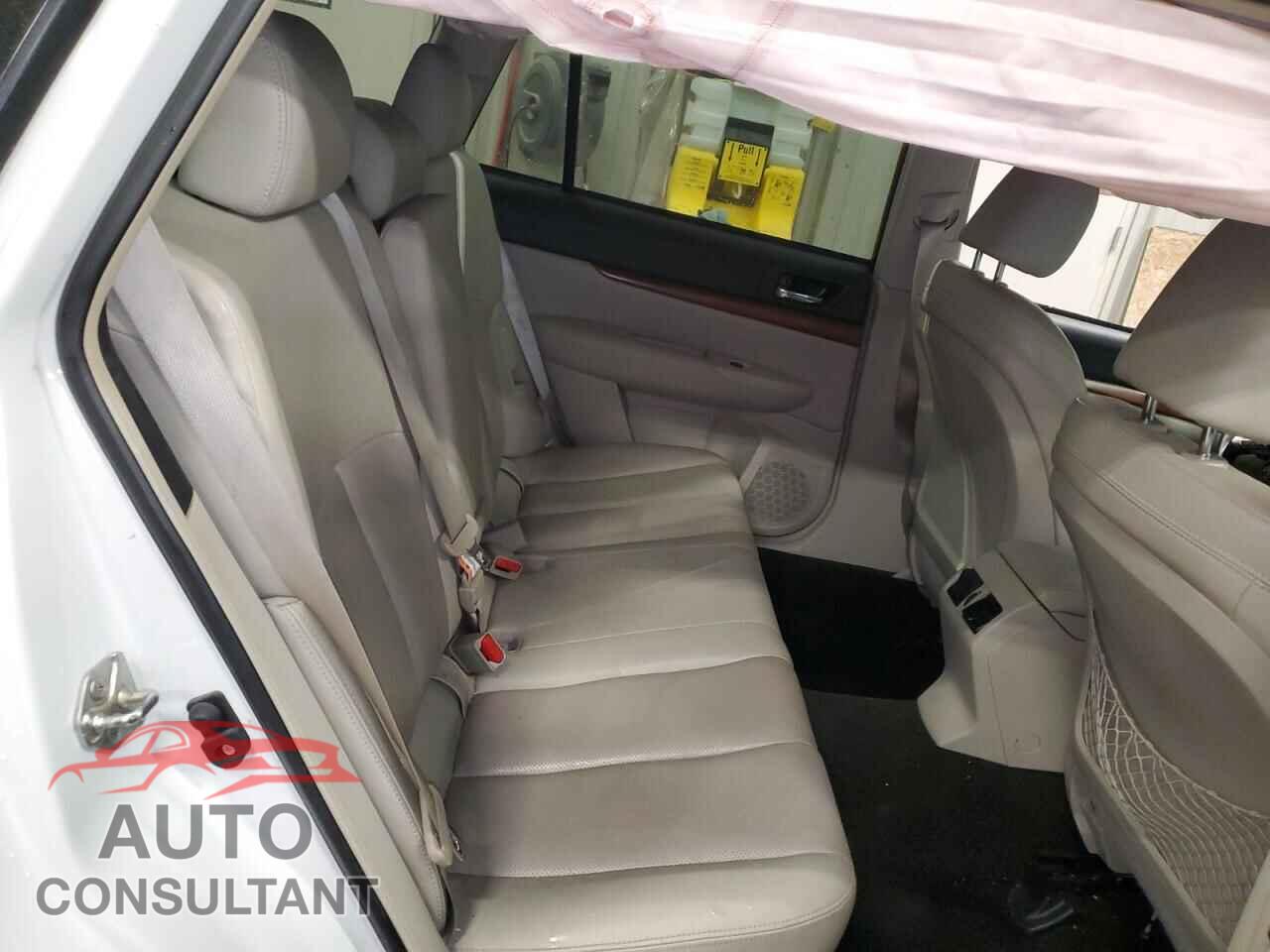 SUBARU OUTBACK 2014 - 4S4BRBMC8E3286843