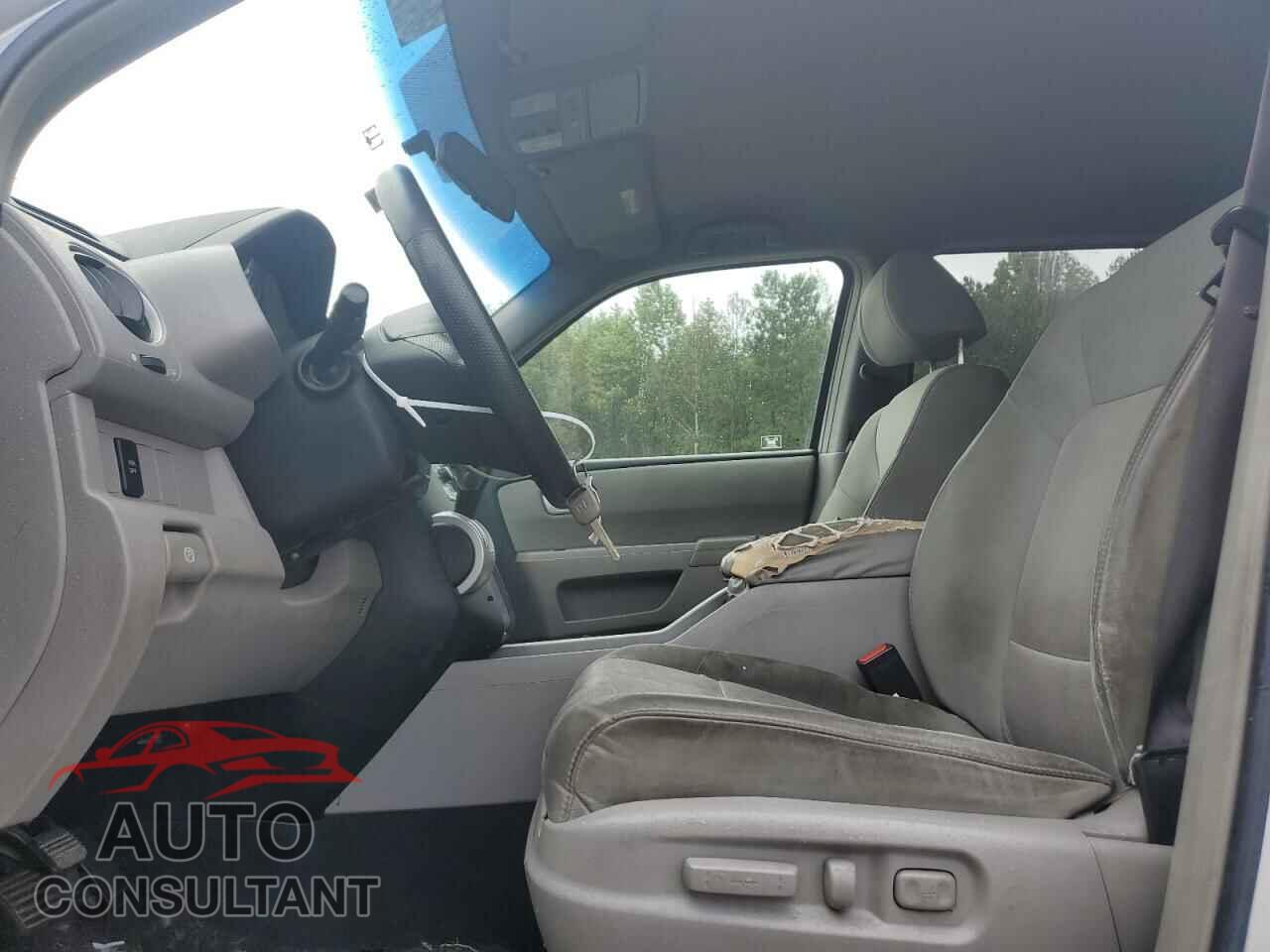 HONDA PILOT 2009 - 5FNYF38499B015640