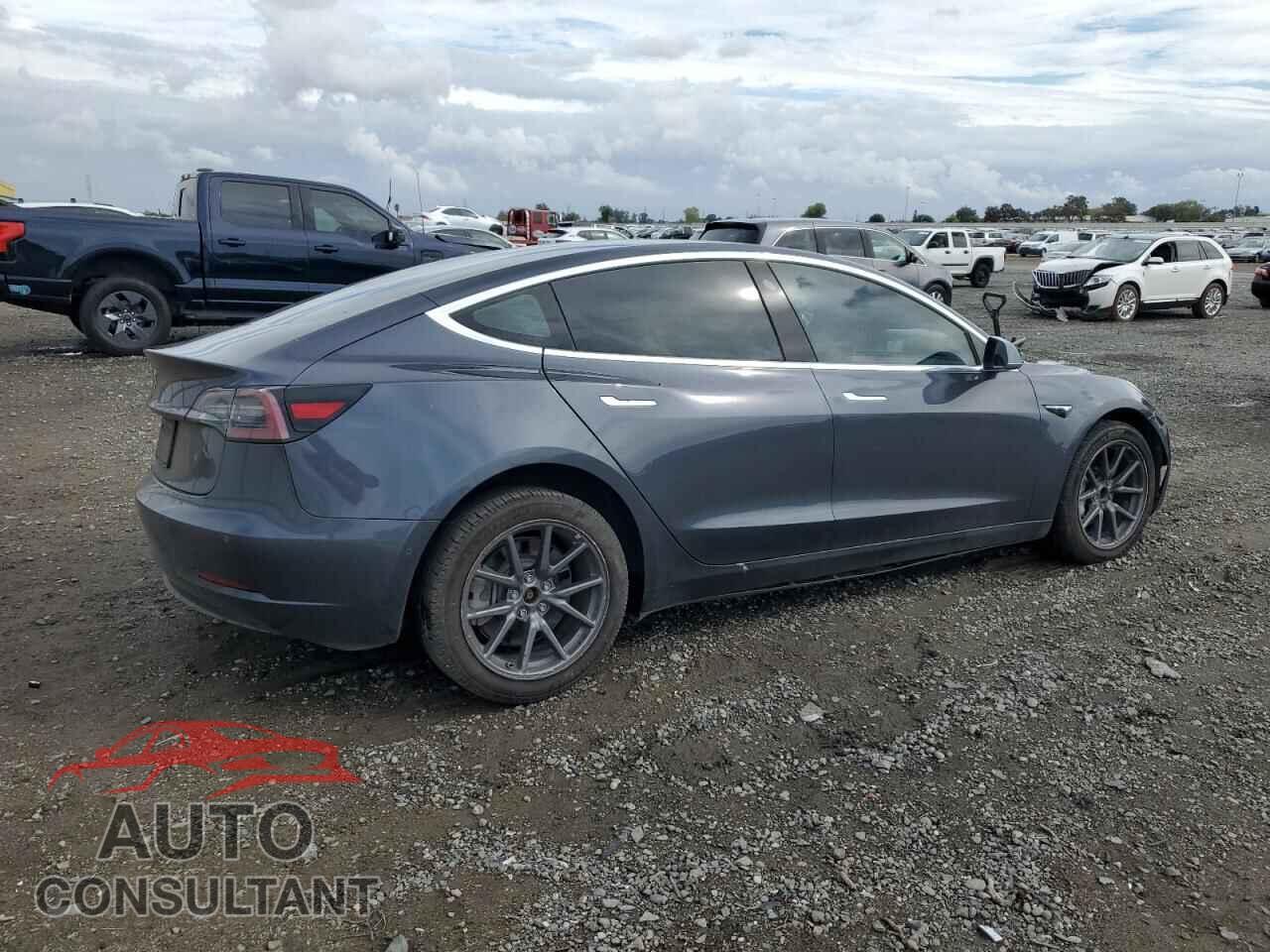 TESLA MODEL 3 2019 - 5YJ3E1EA3KF308175